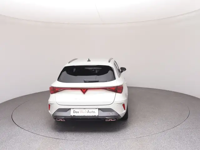 Cupra Leon view 6