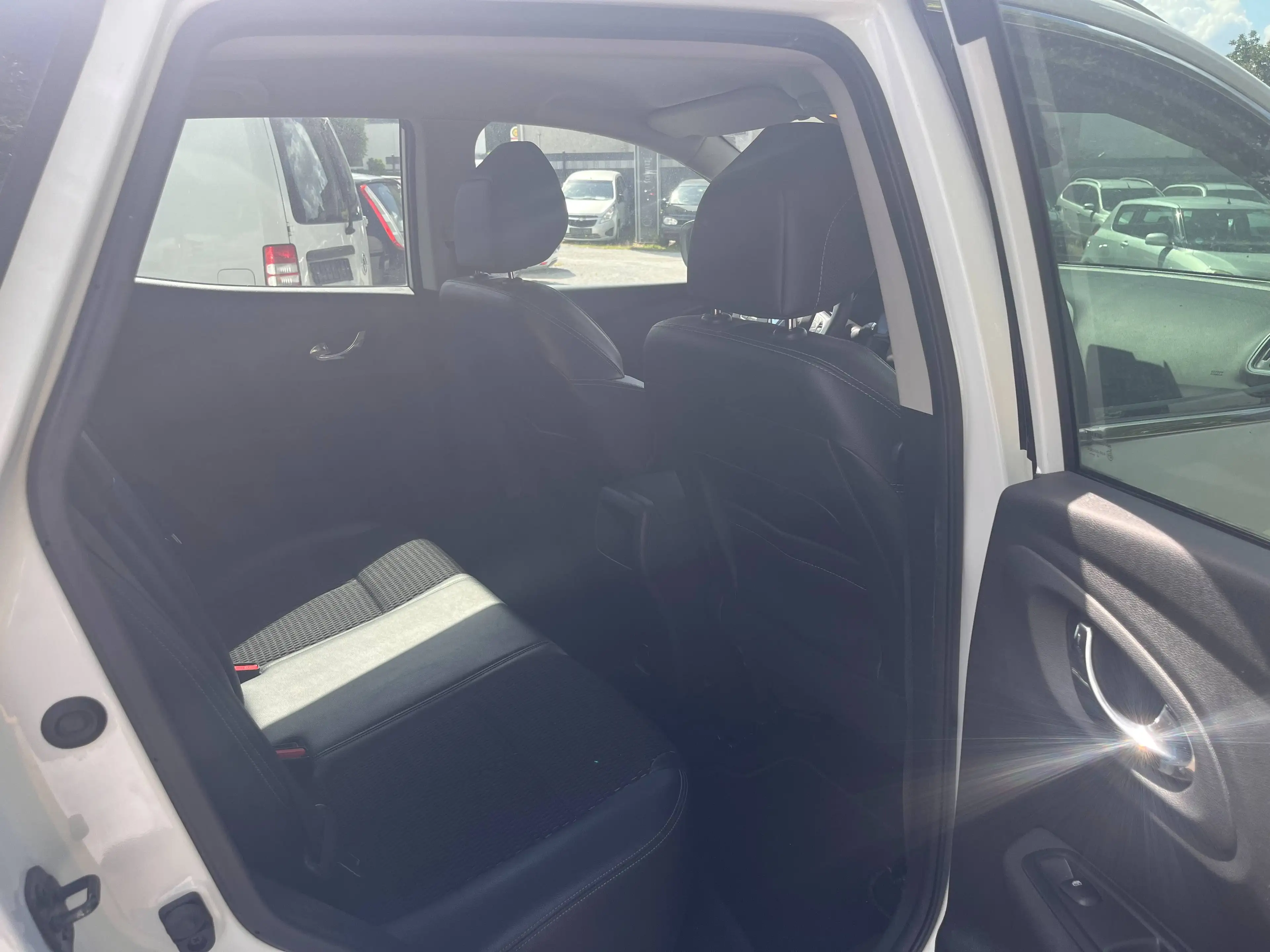 Renault Kadjar LIMITED*TEMPOMAT*KLIMATRONIC*SHZ*START*STOP*TÜV/AU*01/2028 — photo 13