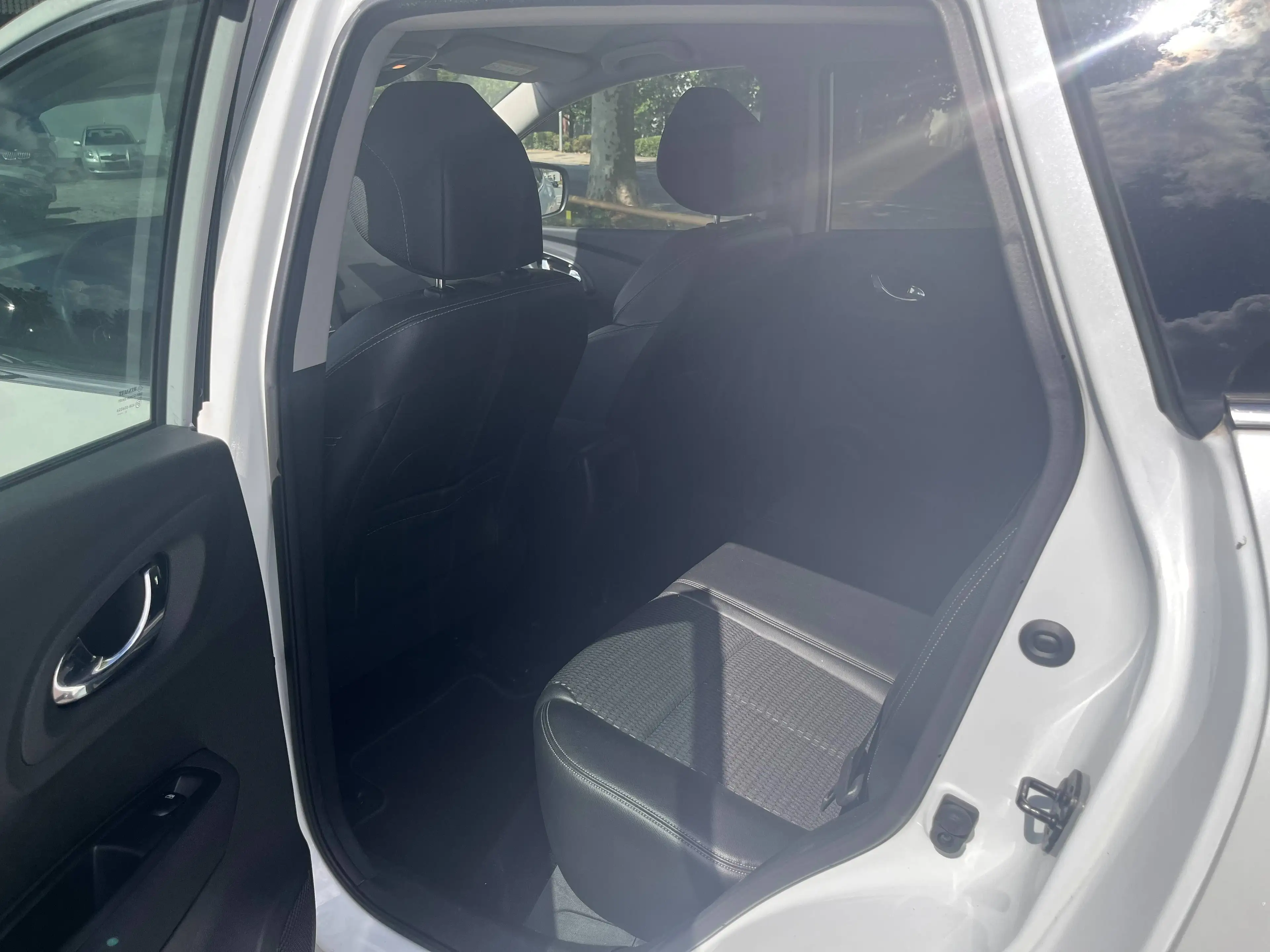 Renault Kadjar LIMITED*TEMPOMAT*KLIMATRONIC*SHZ*START*STOP*TÜV/AU*01/2028 — photo 12