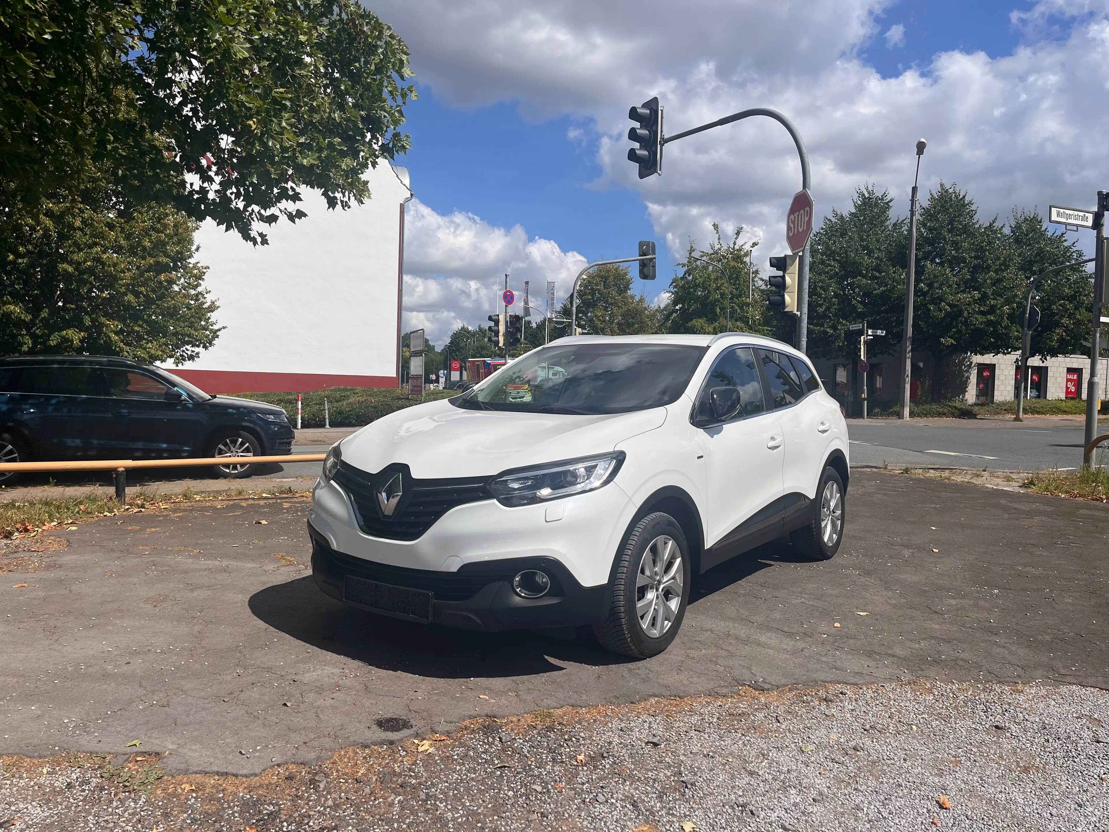 Renault Kadjar LIMITED*TEMPOMAT*KLIMATRONIC*SHZ*START*STOP*TÜV/AU*01/2028