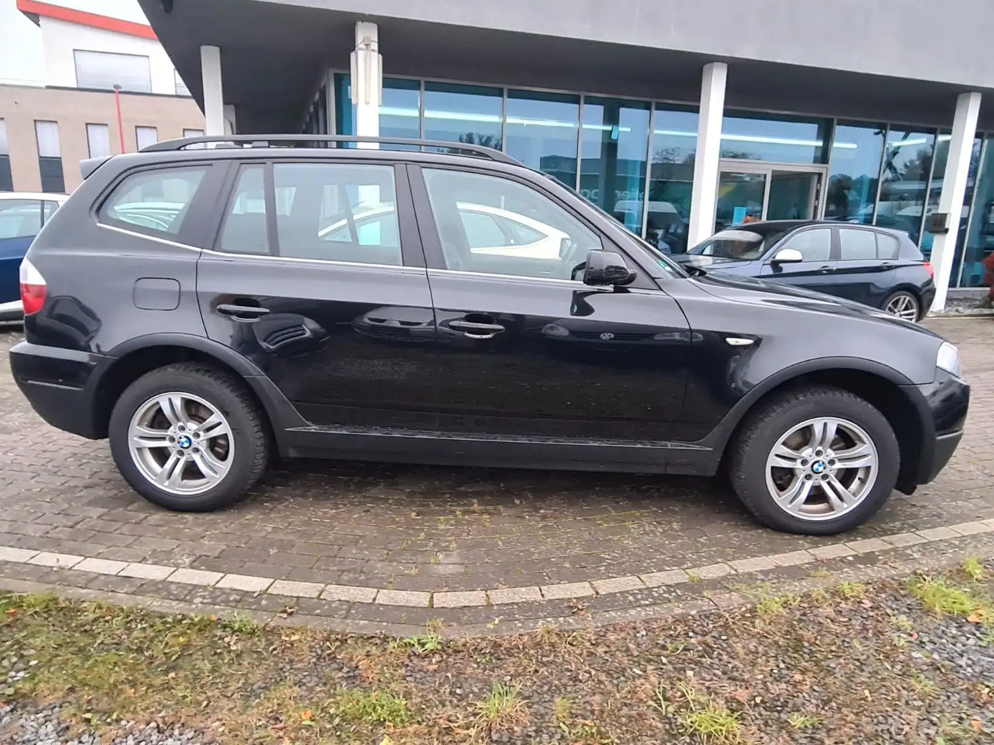 BMW X3 Baureihe X3 xDrive 25i Leder Navi Xenon Schwarz - 1