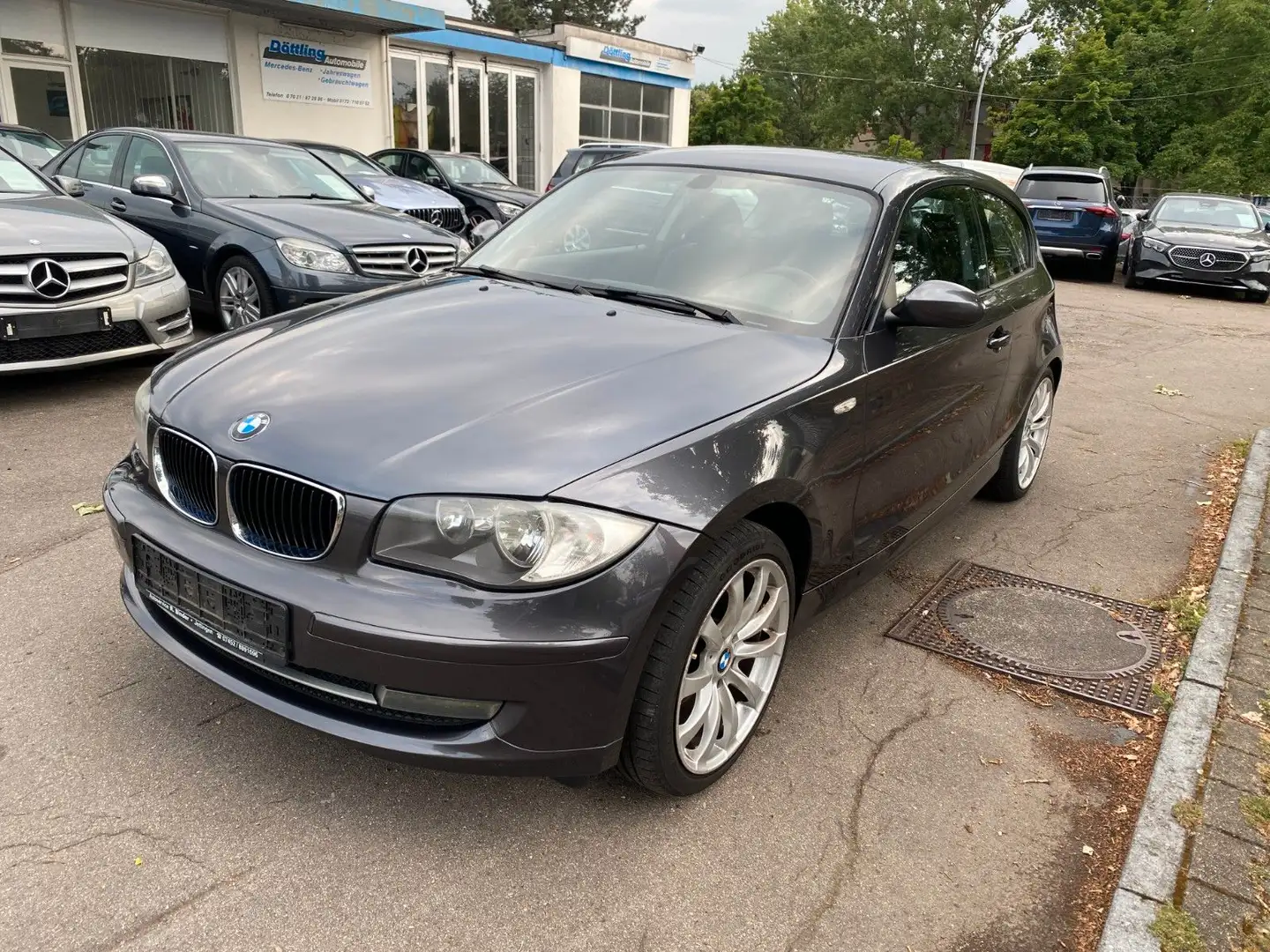 BMW 116 i *Advantage/Klima/PDC/TÜV03.27/Motorprobleme Grau - 2