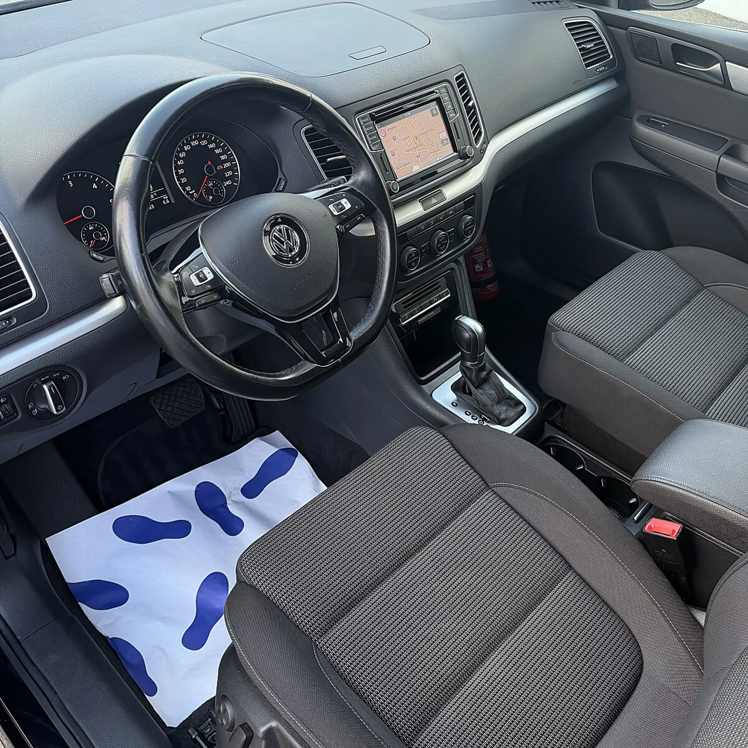 Volkswagen Sharan Comfortline SCR 2,0 TDI DSG *7 Sitze*Klimatronic* — photo 12