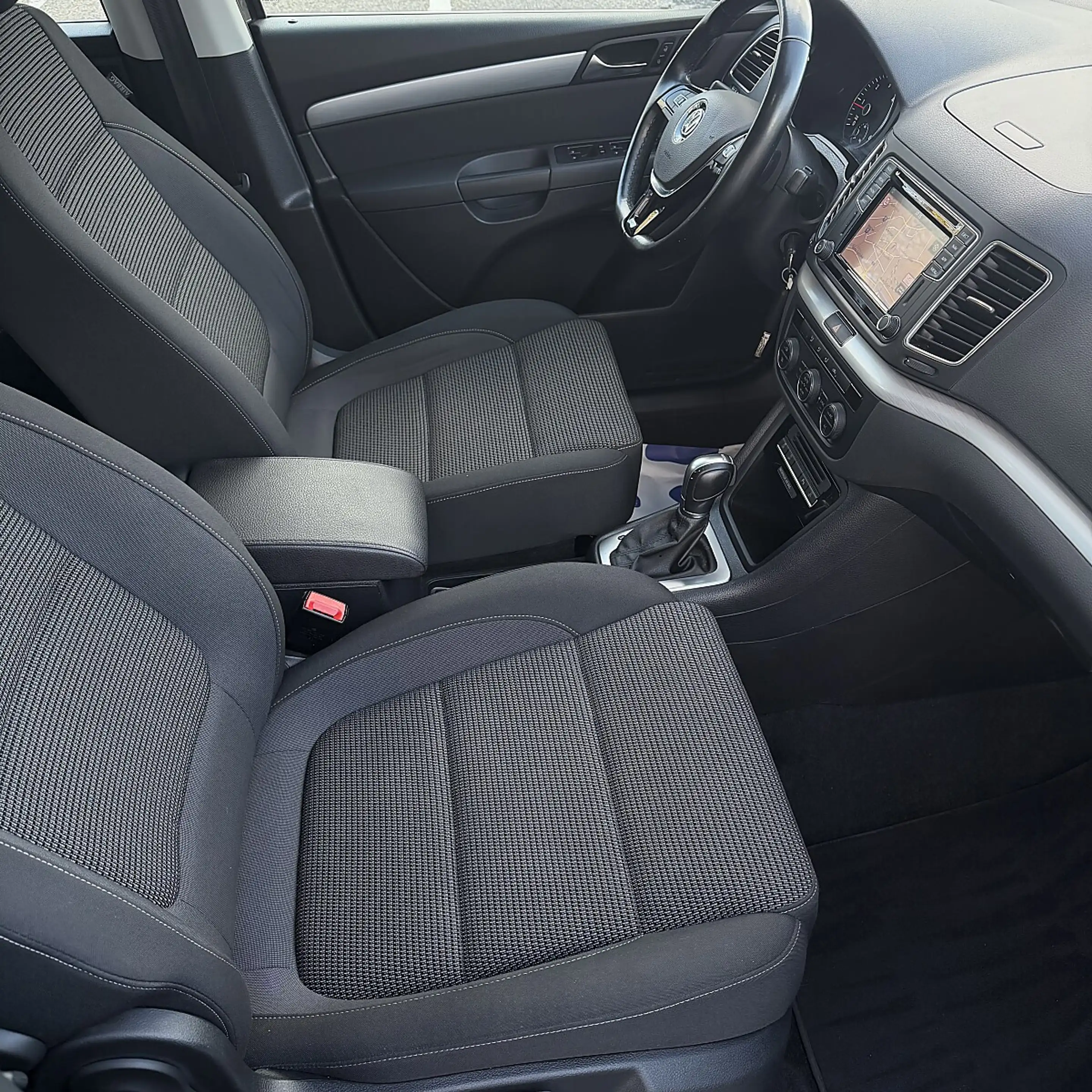 Volkswagen Sharan Comfortline SCR 2,0 TDI DSG *7 Sitze*Klimatronic* — photo 15