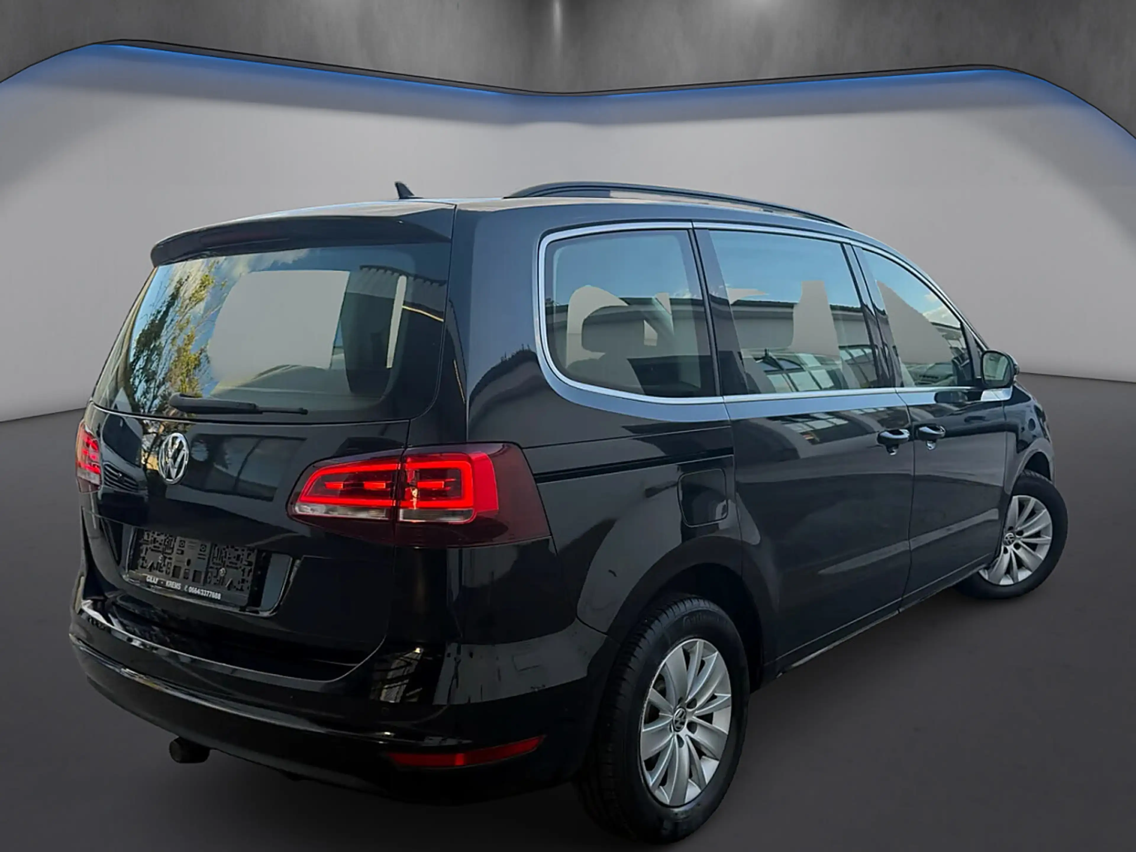 Volkswagen Sharan Comfortline SCR 2,0 TDI DSG *7 Sitze*Klimatronic* — photo 8