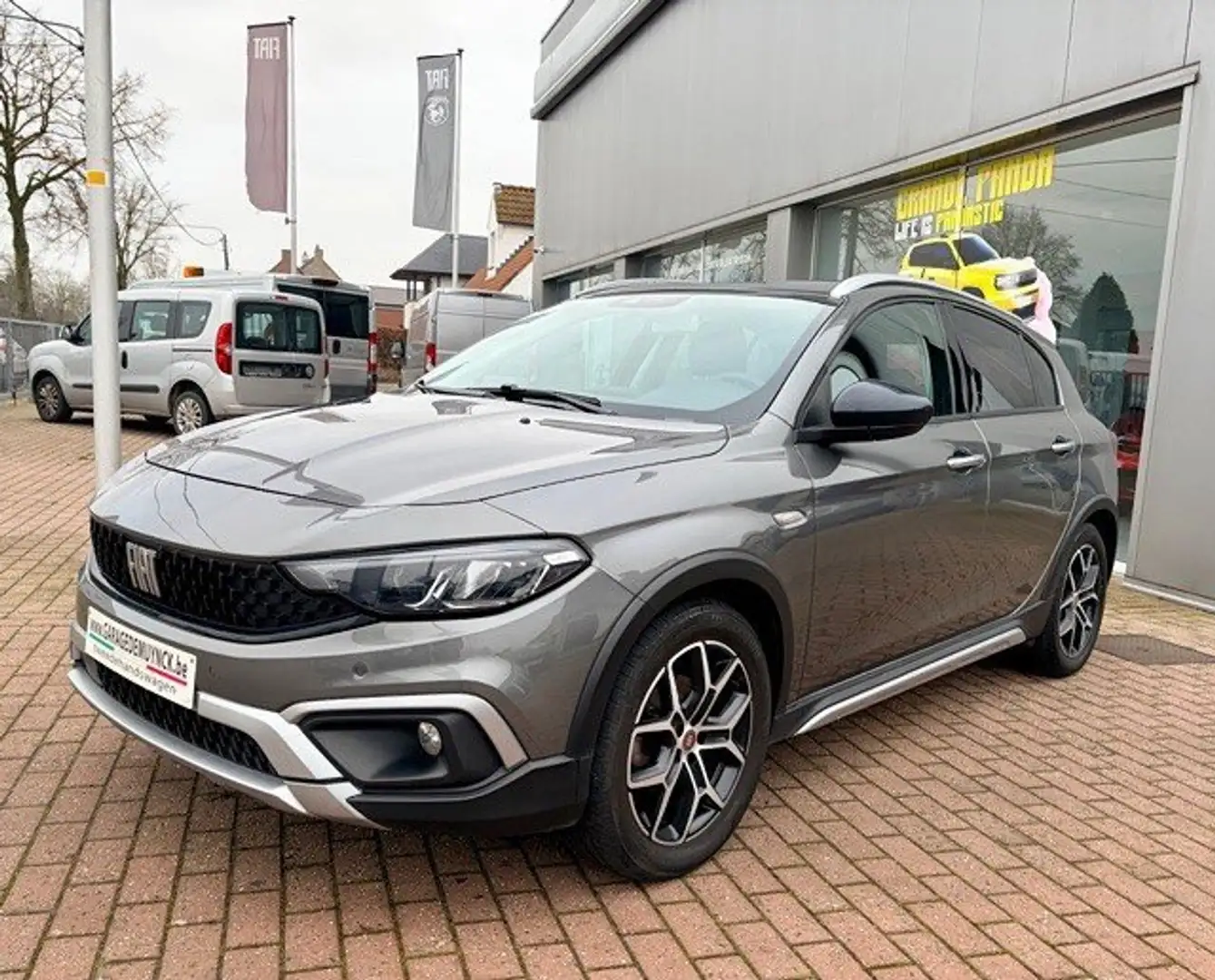 Fiat Tipo Tipo 1.0 T3 Cross Gris - 1