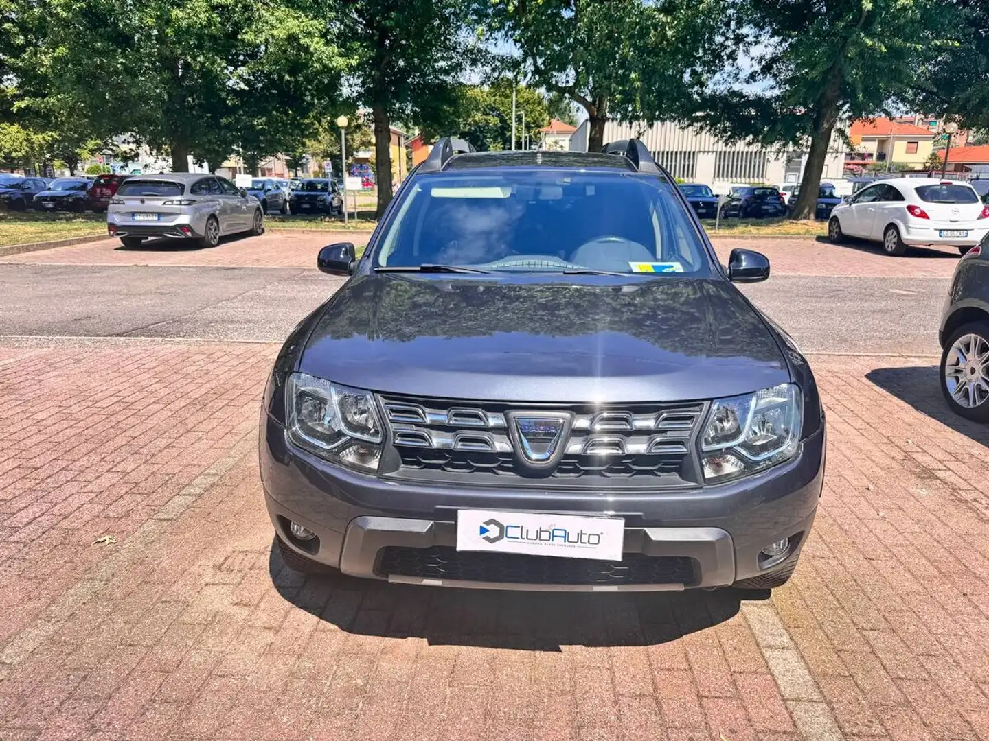 Dacia Duster 1.5 dci Laureate 4x2 s&s 110cv E6 AUTOCARRO! Grigio - 2