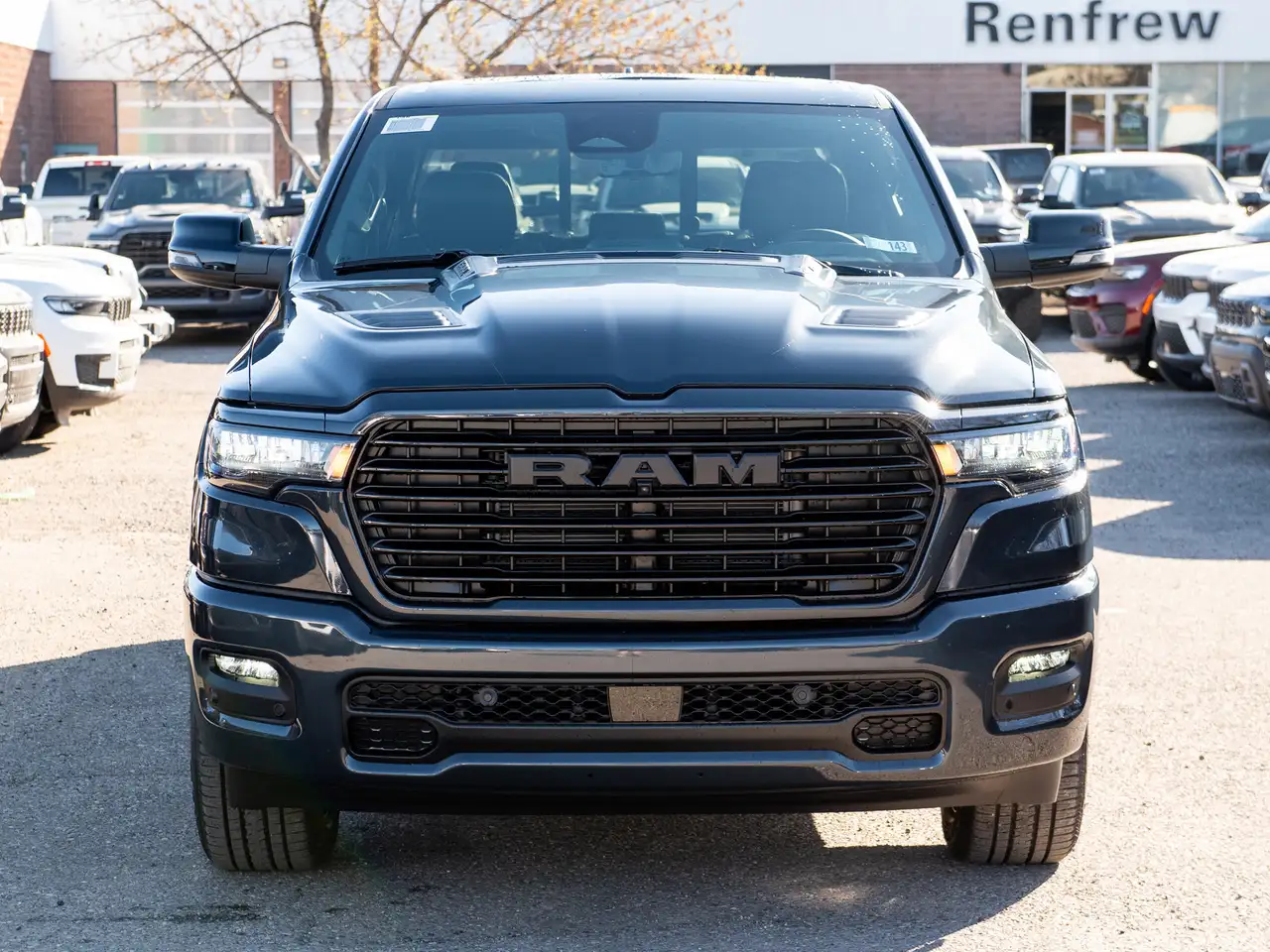 RAM 1500 снимка RAM 1500