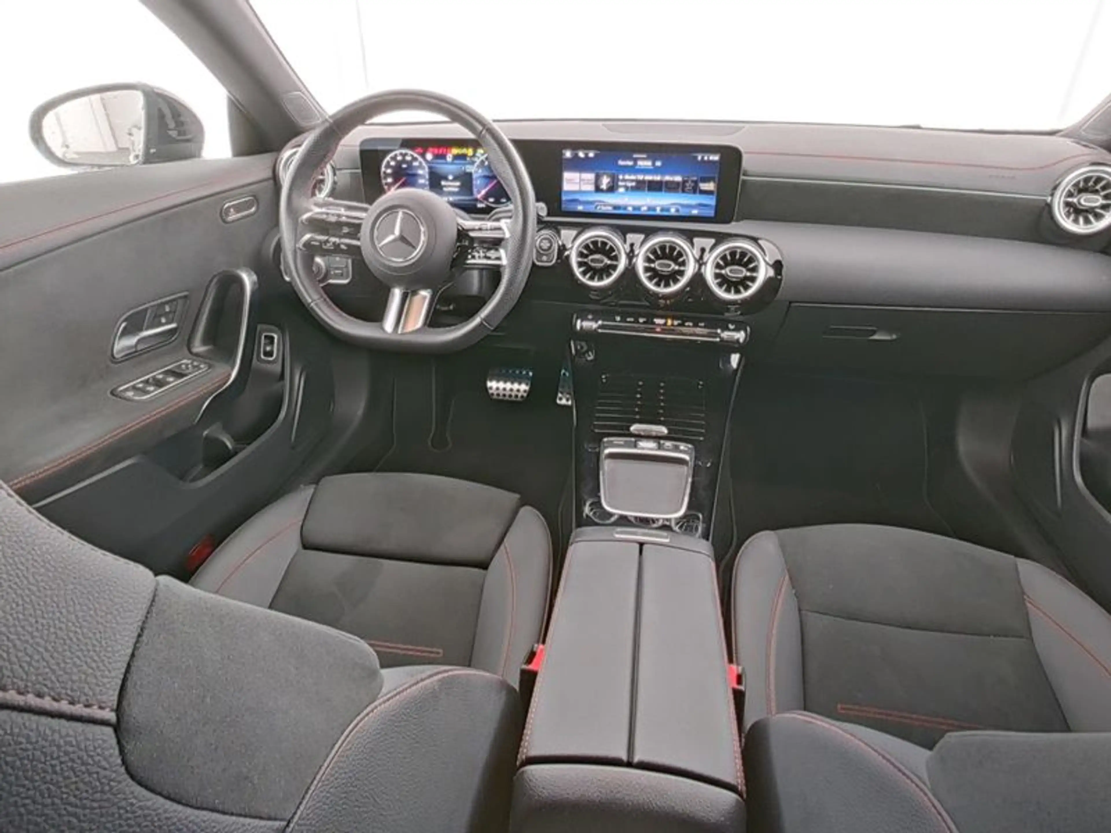 Mercedes-Benz CLA 220 4M Coupé AMG-Sport/Pano/Night/Totw/19' — photo 7