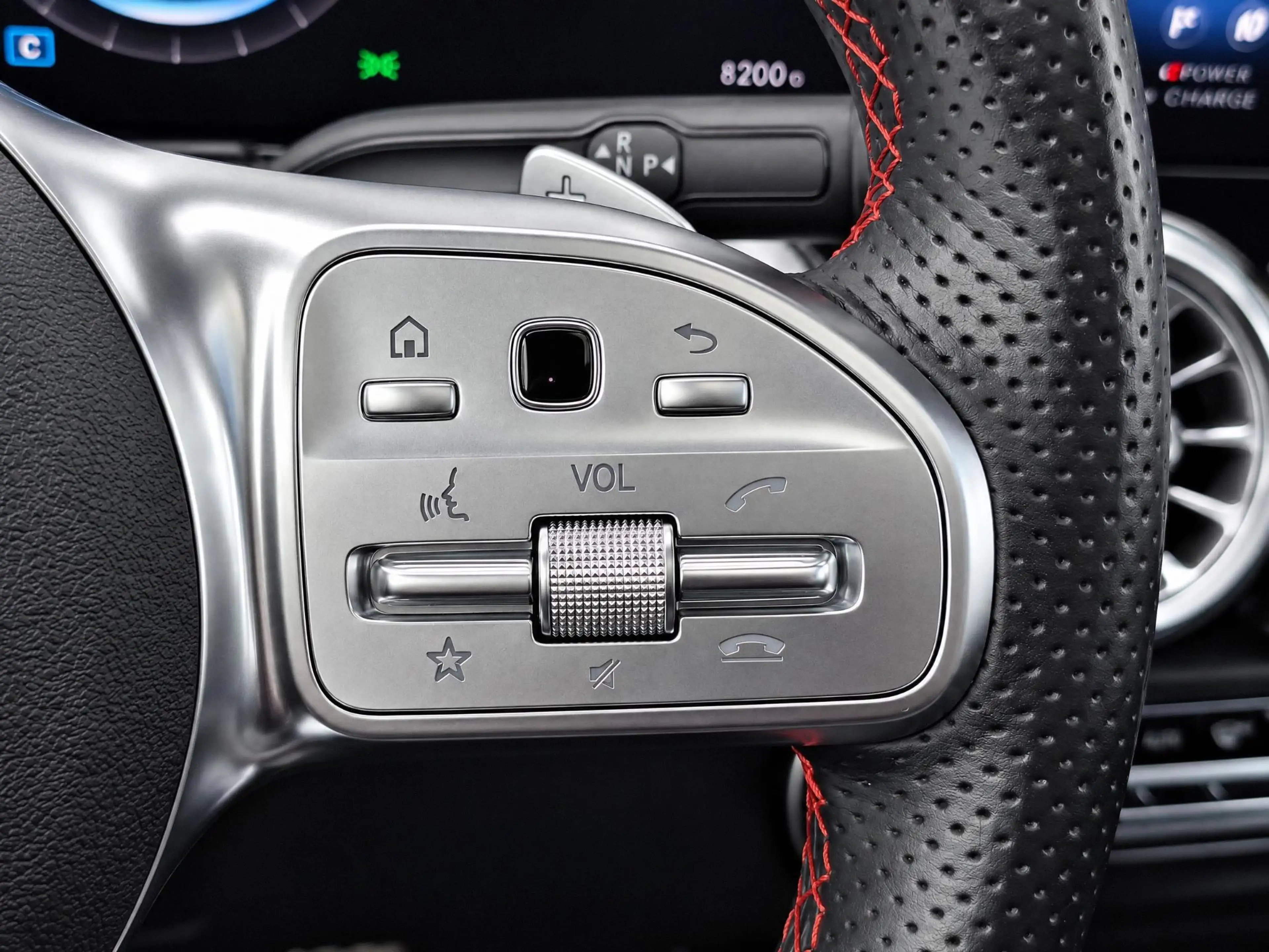 Mercedes-Benz EQB 250 AMG Line 67 kWh | Panoramadak | Night Pakket | Ach — photo 13