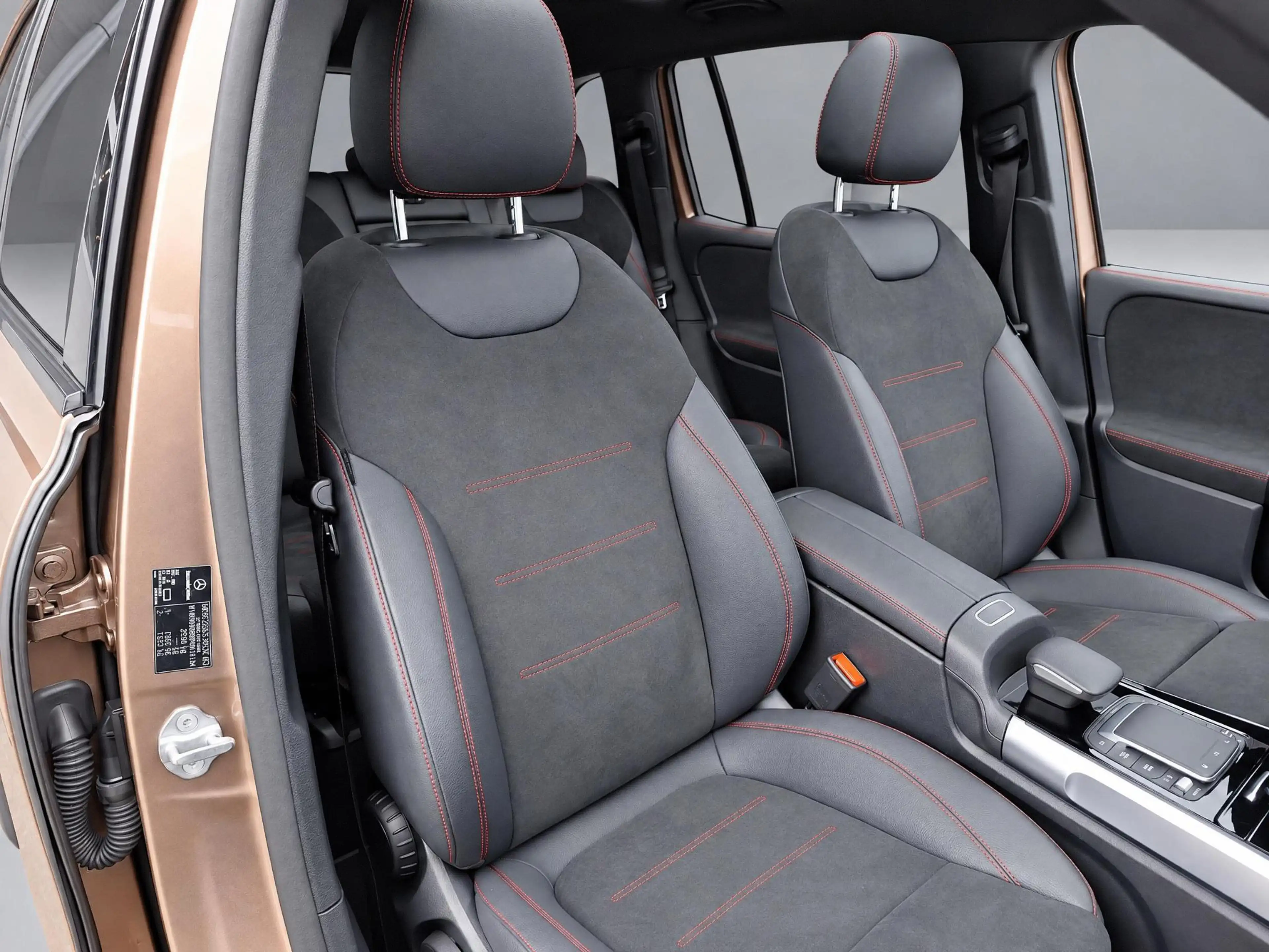 Mercedes-Benz EQB 250 AMG Line 67 kWh | Panoramadak | Night Pakket | Ach — photo 6