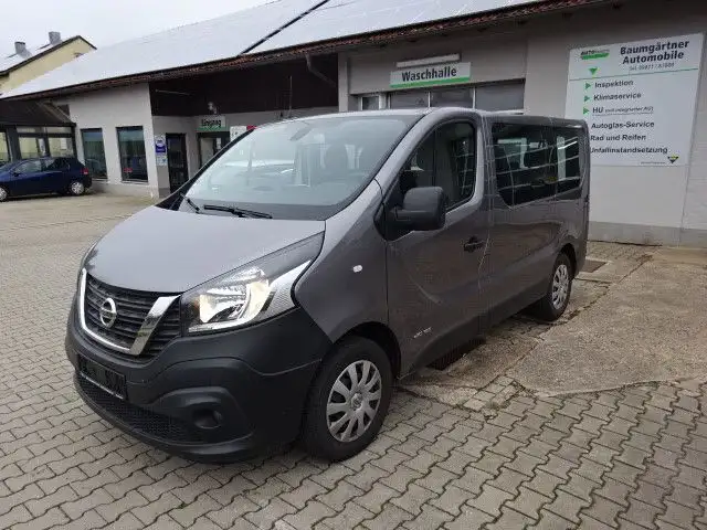 Nissan NV300 9-Sitzer COMFORT--AHK--Navi--Kamera