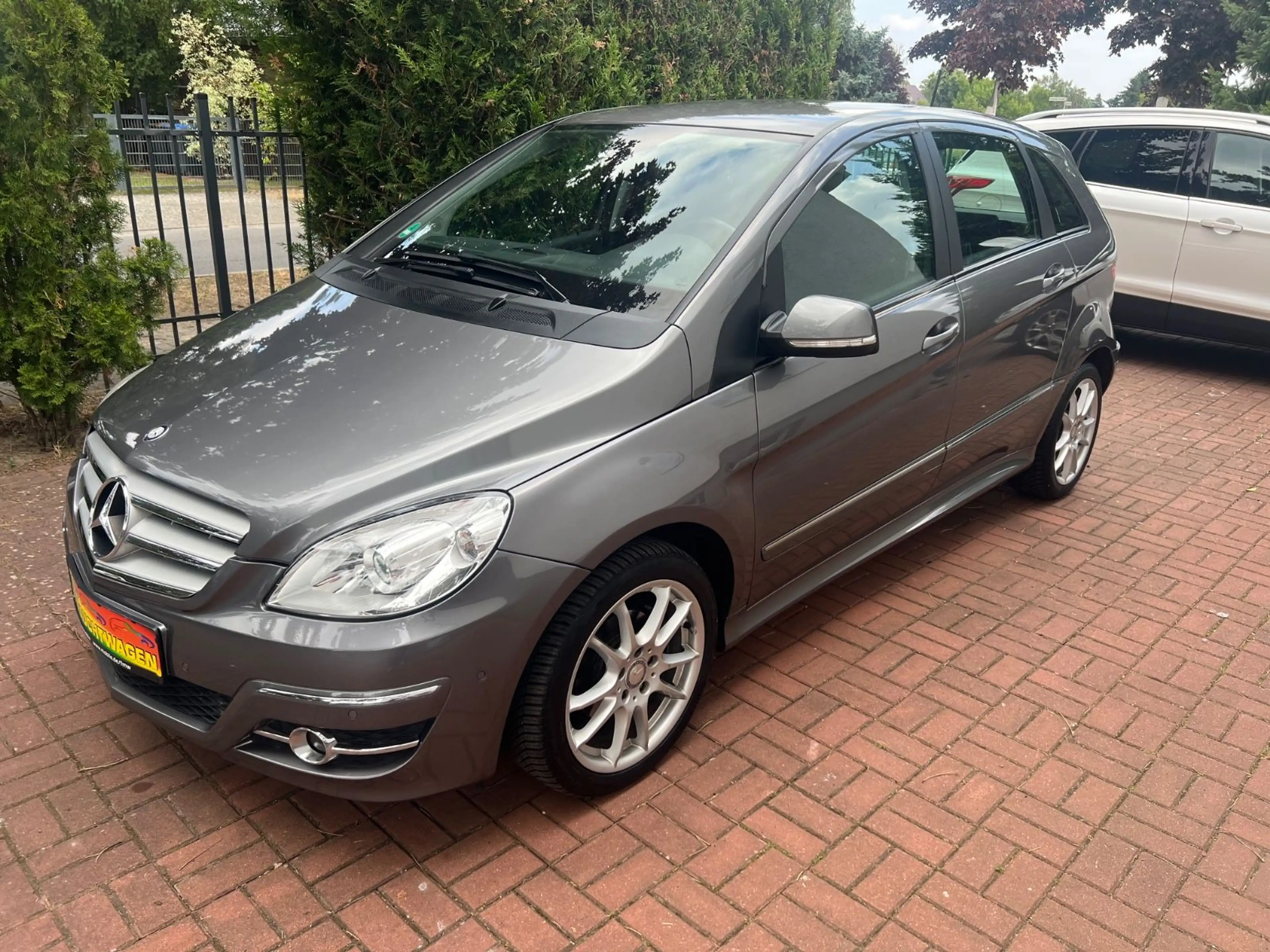 Mercedes-Benz B 160 Automatik, Navigation, Klima, 57000km — photo 3