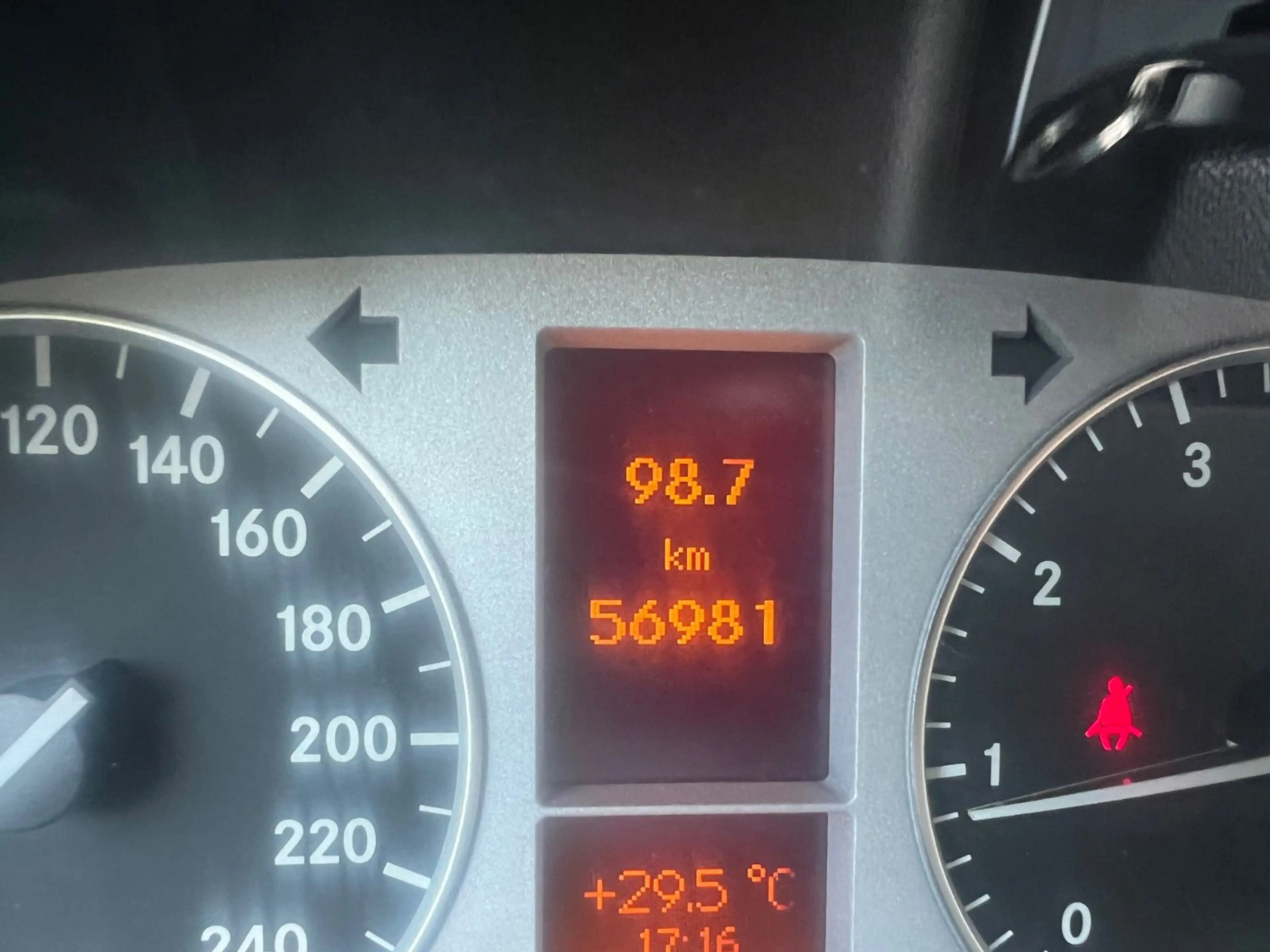 Mercedes-Benz B 160 Automatik, Navigation, Klima, 57000km — photo 17