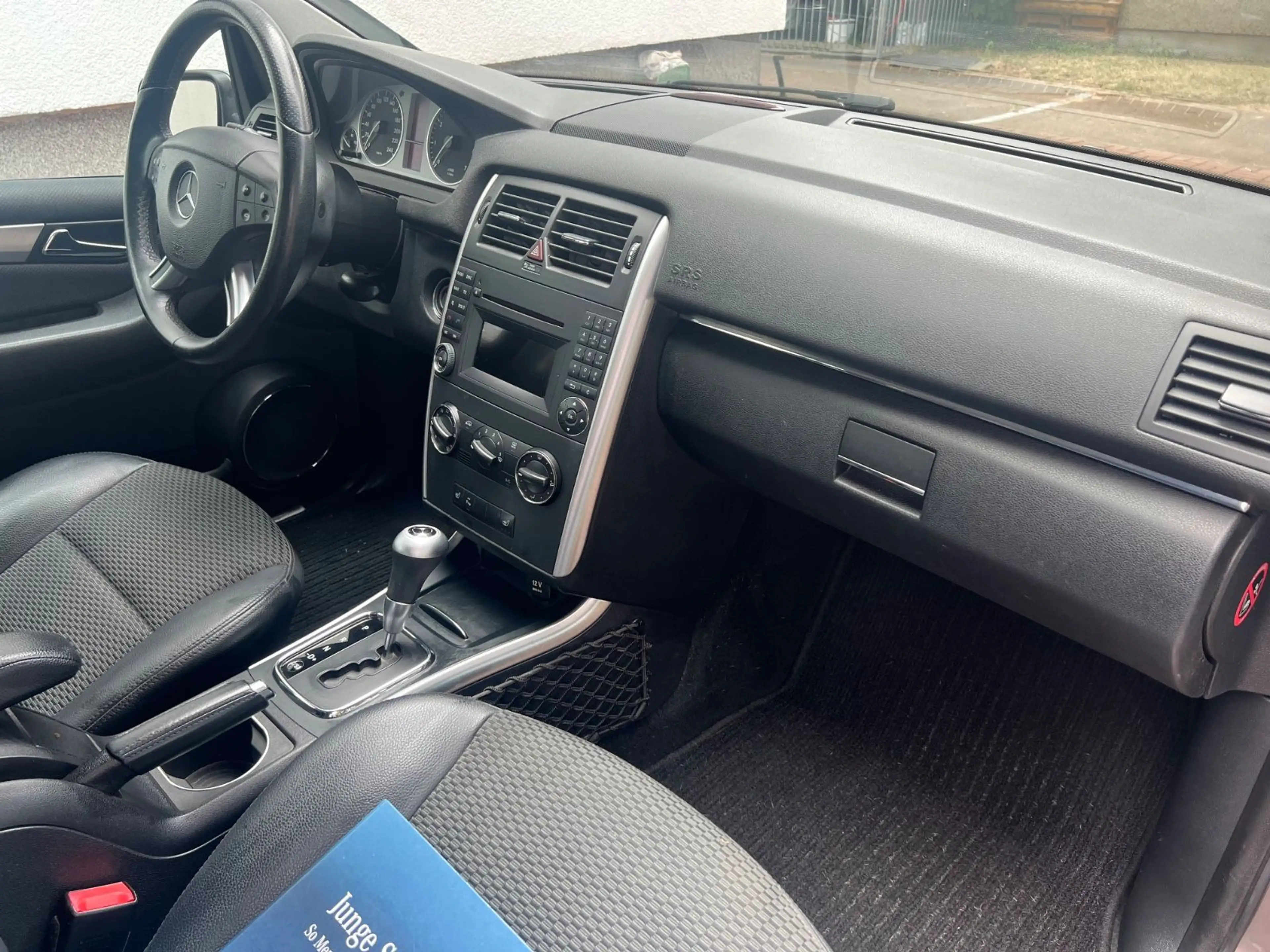 Mercedes-Benz B 160 Automatik, Navigation, Klima, 57000km — photo 11