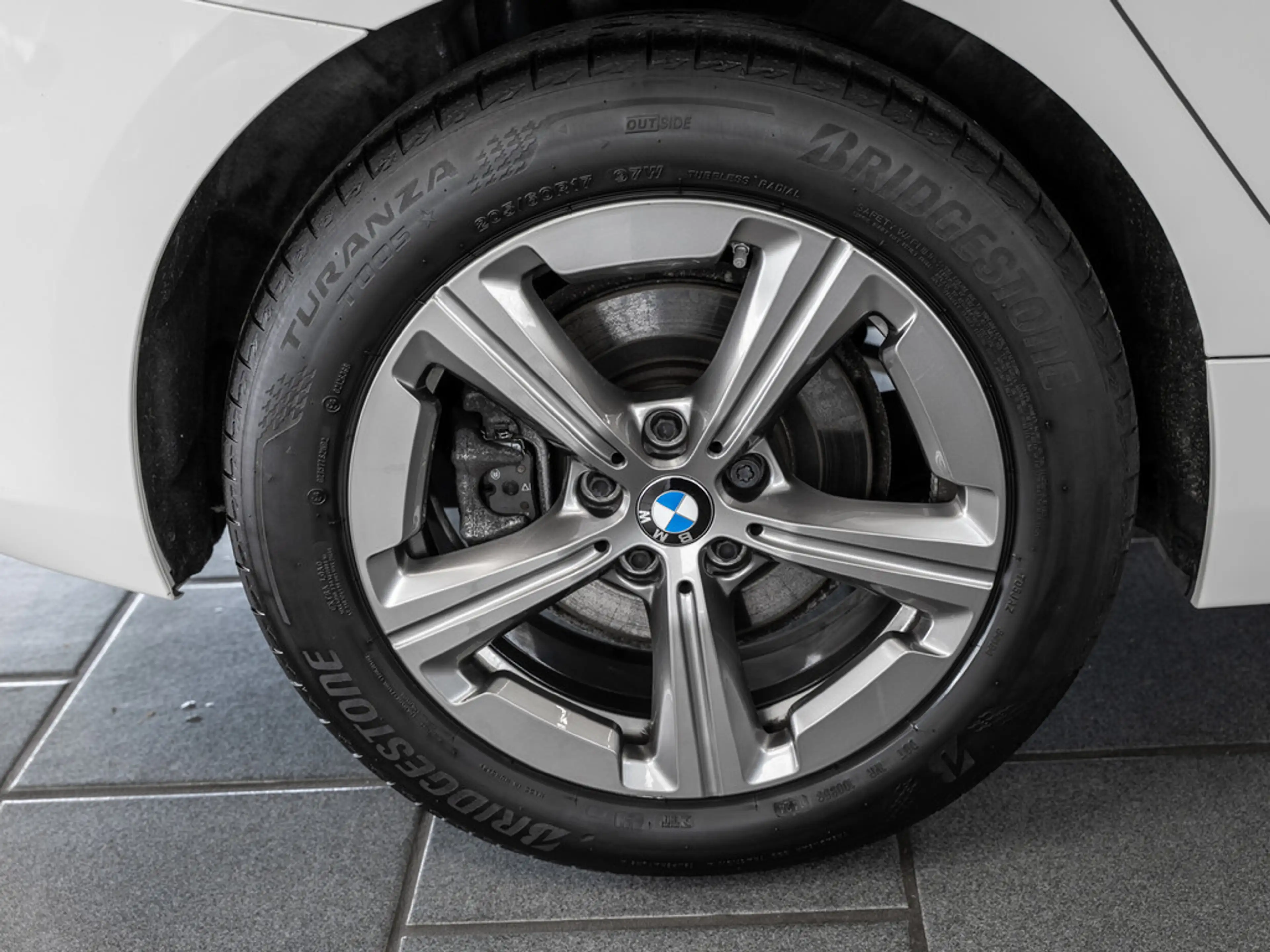 BMW 223 d Active Tourer xDrive AHK LED NAVI KAMERA — photo 10