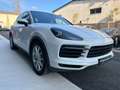 Porsche Cayenne V6 3.0L E-HYBRIDE 462 18KHW BOITE PDK Blanc - thumbnail 6