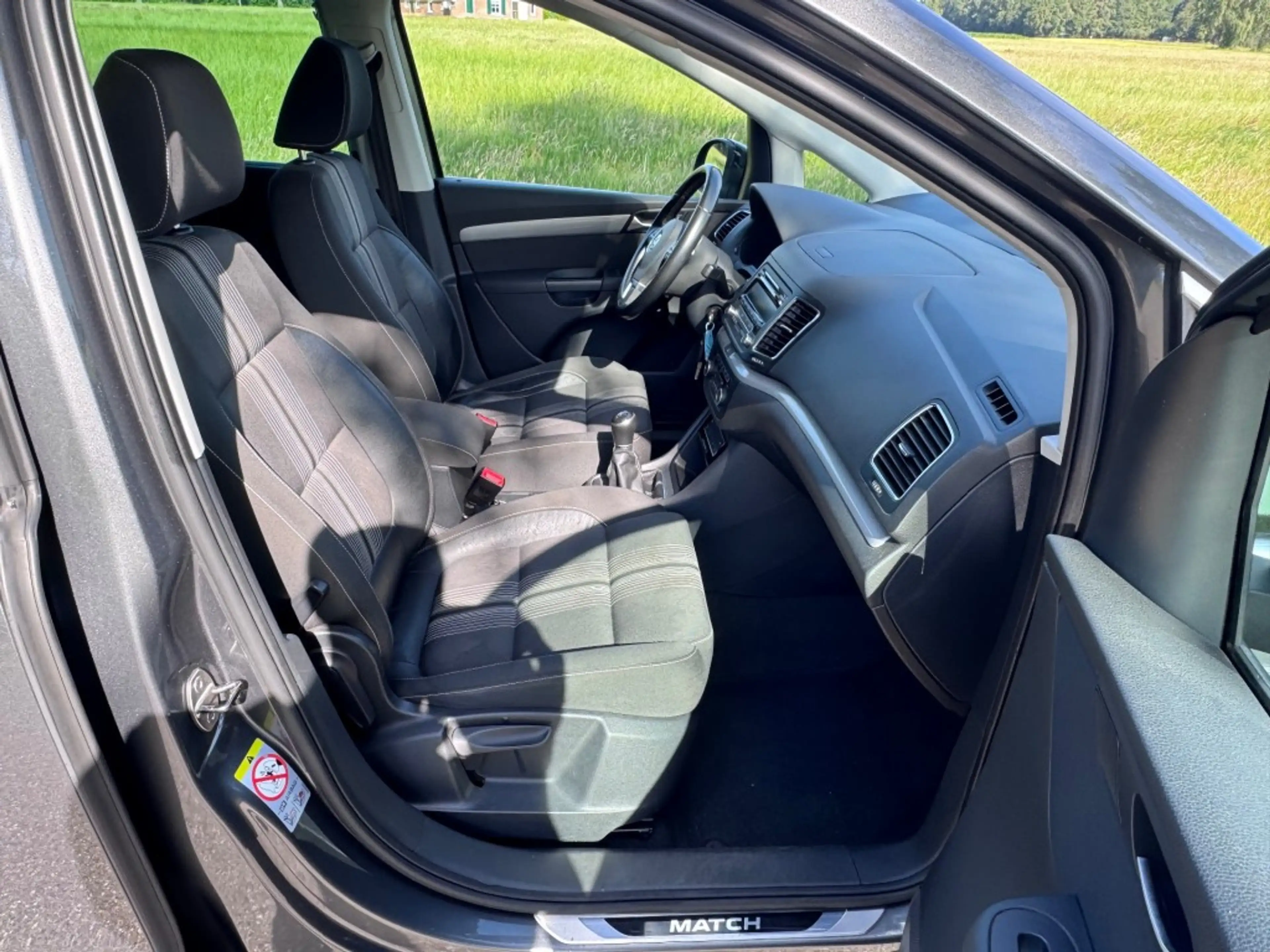 Volkswagen Sharan 2.0 TDI / 7P / MATCH / TREKHAAK — photo 17