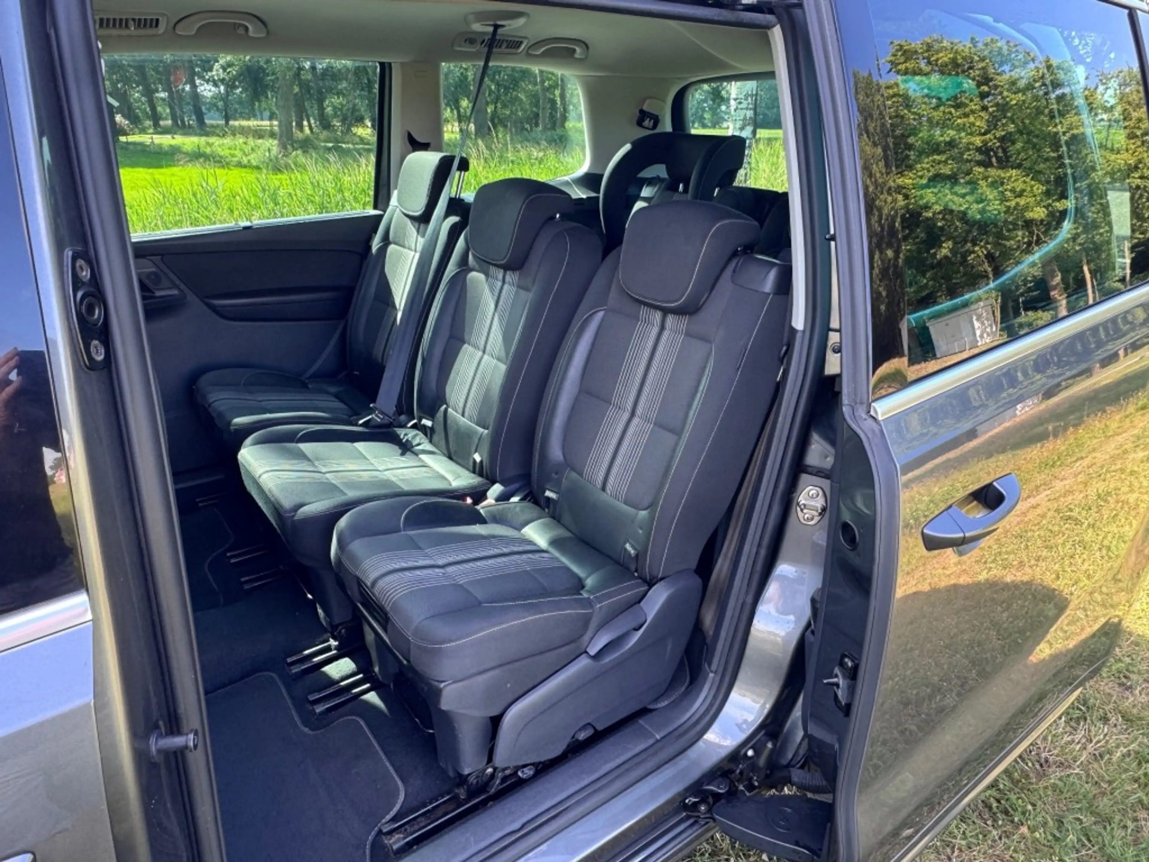 Volkswagen Sharan 2.0 TDI / 7P / MATCH / TREKHAAK — photo 14