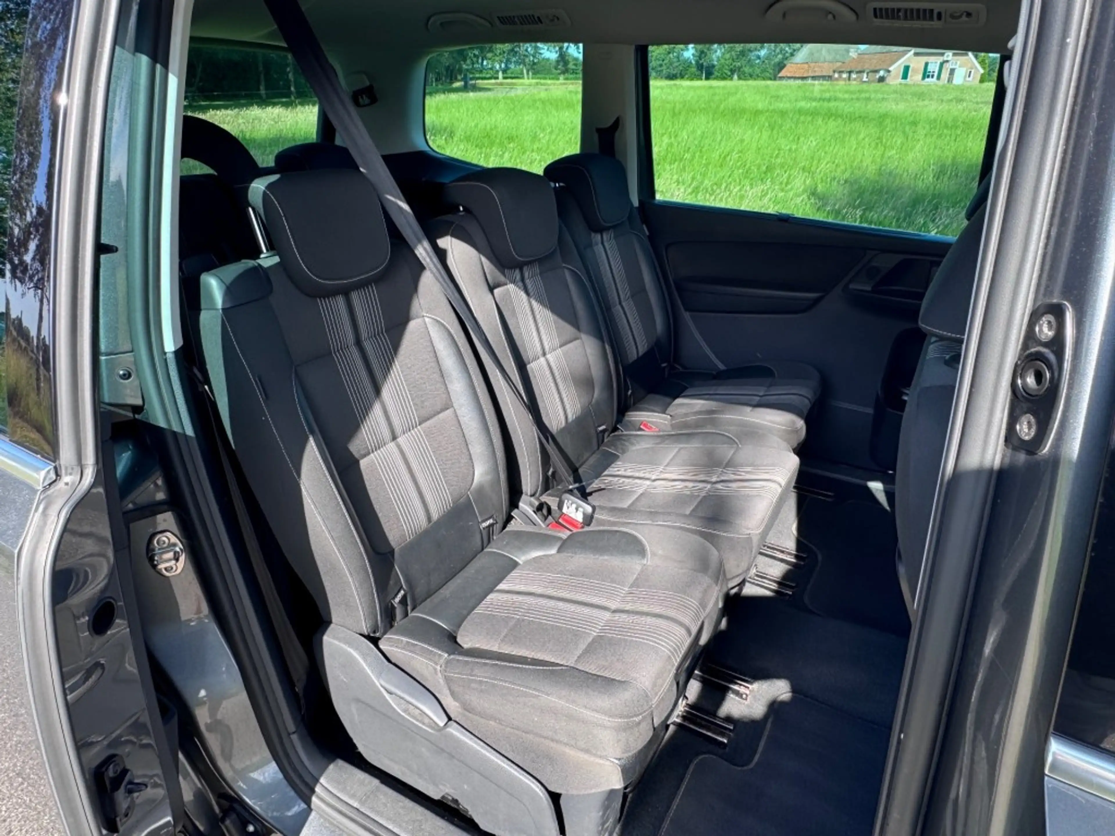 Volkswagen Sharan 2.0 TDI / 7P / MATCH / TREKHAAK — photo 18