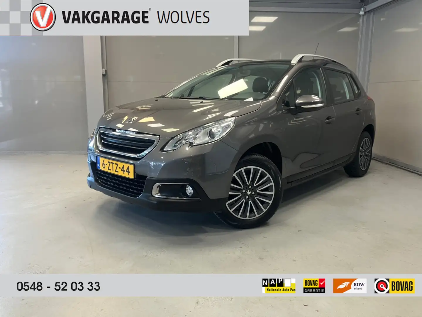 Peugeot 2008 Active 1.2 PureTech | Panoramadak | Navigatie | Tr Grijs - 1
