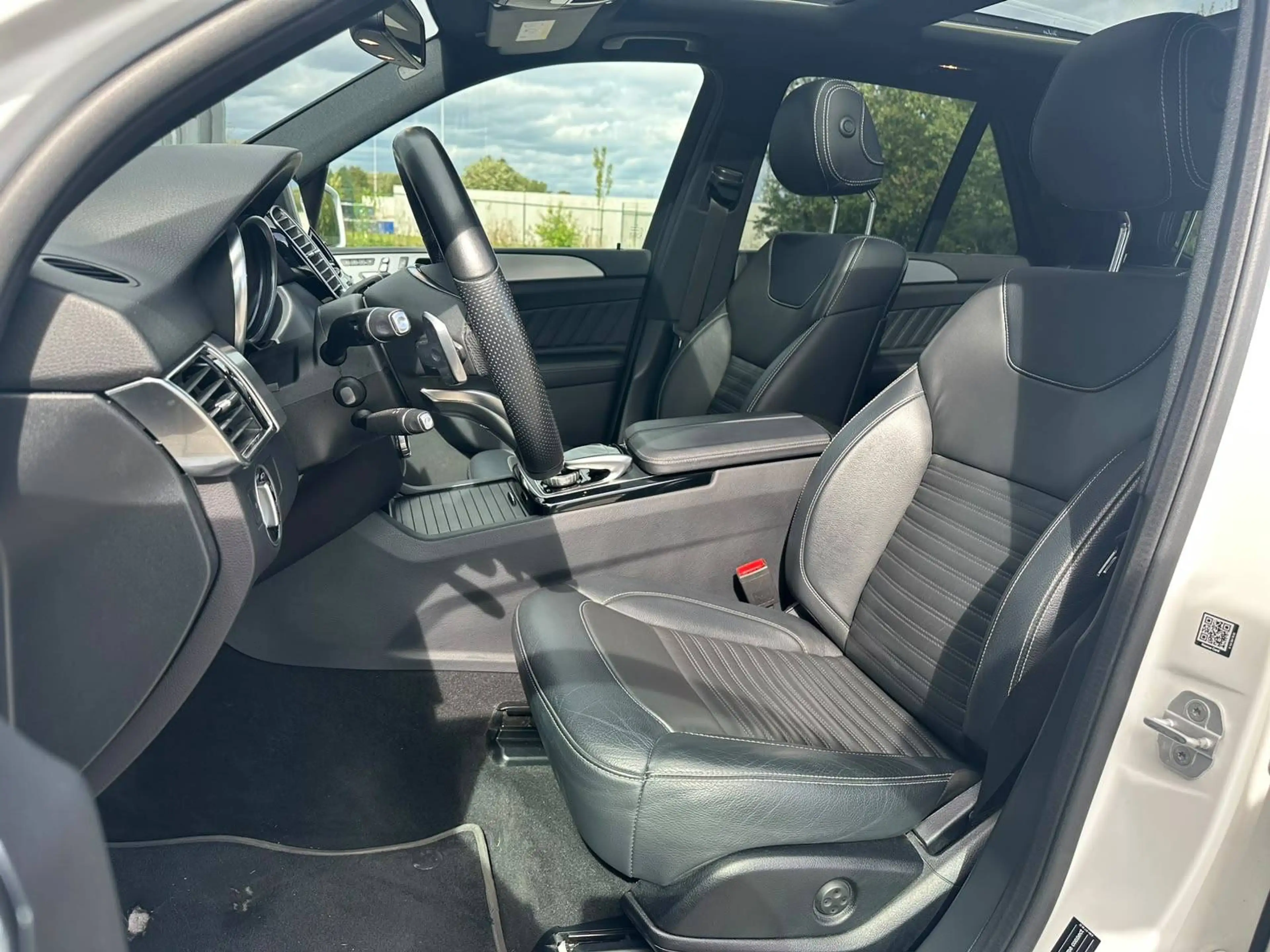 Mercedes-Benz GLE 350 AMG/PANO DAK/360° CAMERA/WEGKLAPBARE TREKHAAK — photo 11