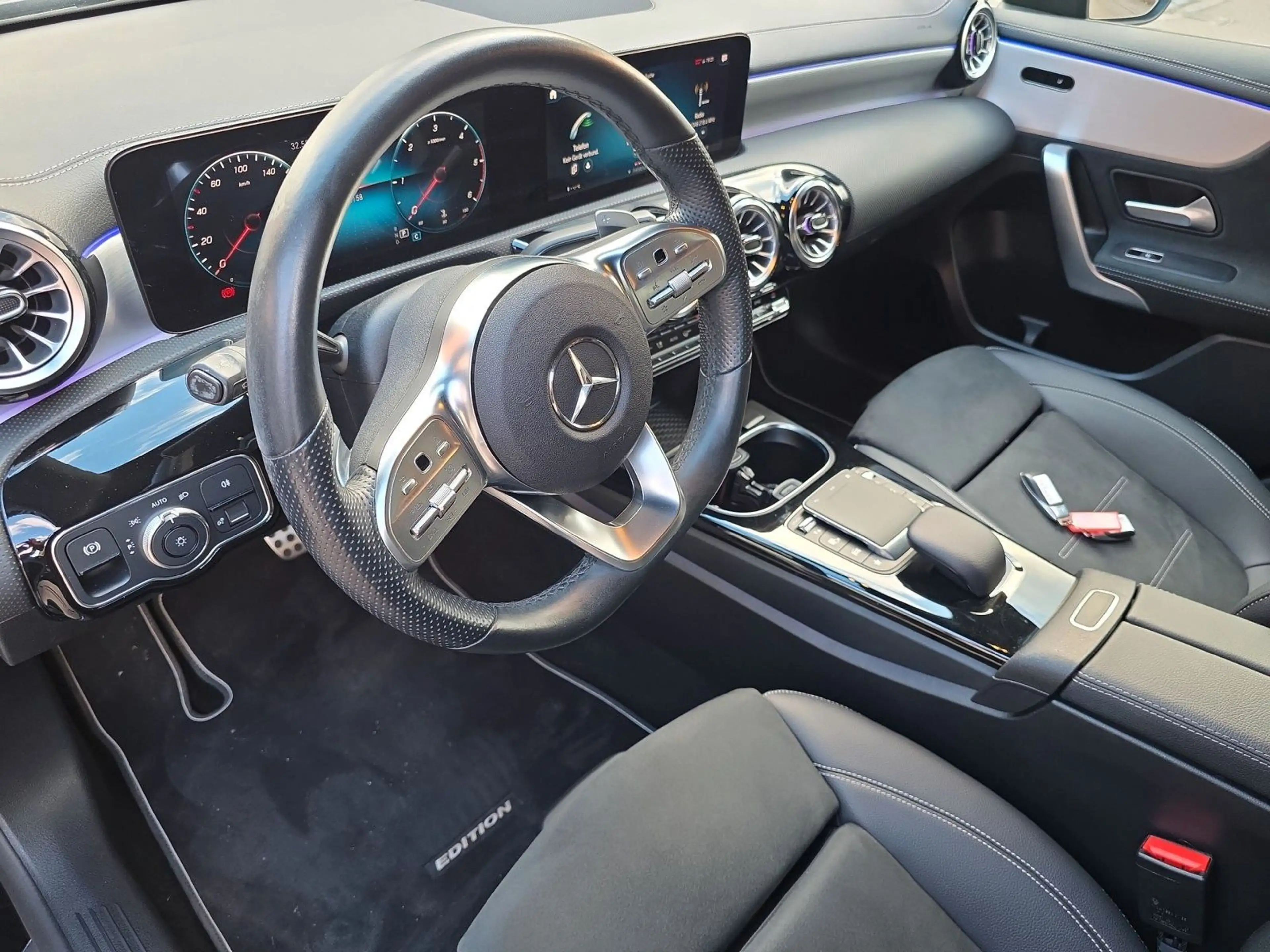 Mercedes-Benz A 220 d 4Matic AMG LINE Edition 2020 — photo 13