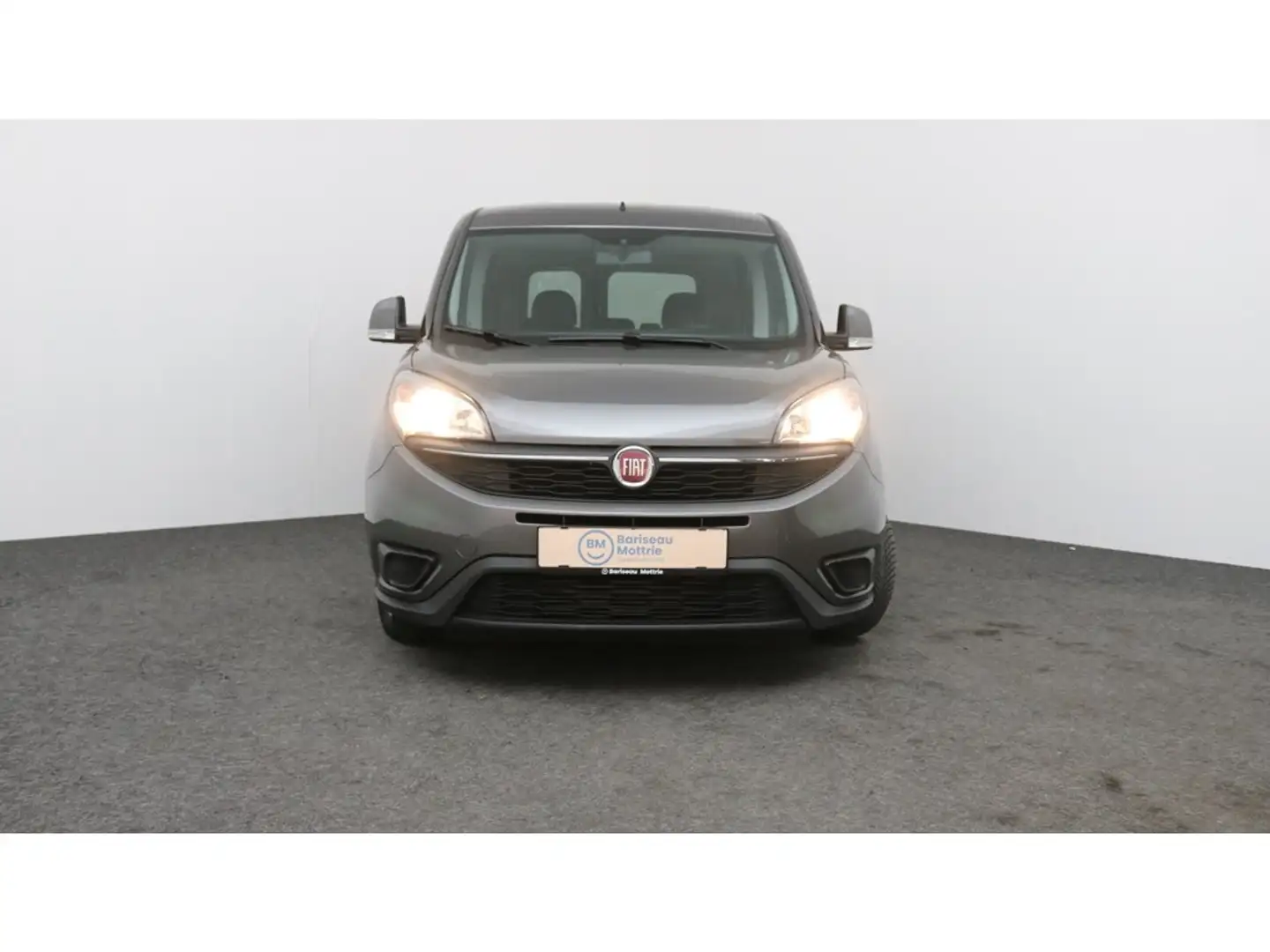 Fiat Doblo 1.6D 5-ZIT *DAB*CARPLAY*GPS*CAMERA ACHTER*CRUISE C Grijs - 2