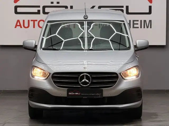 Mercedes-Benz T-Class view 6