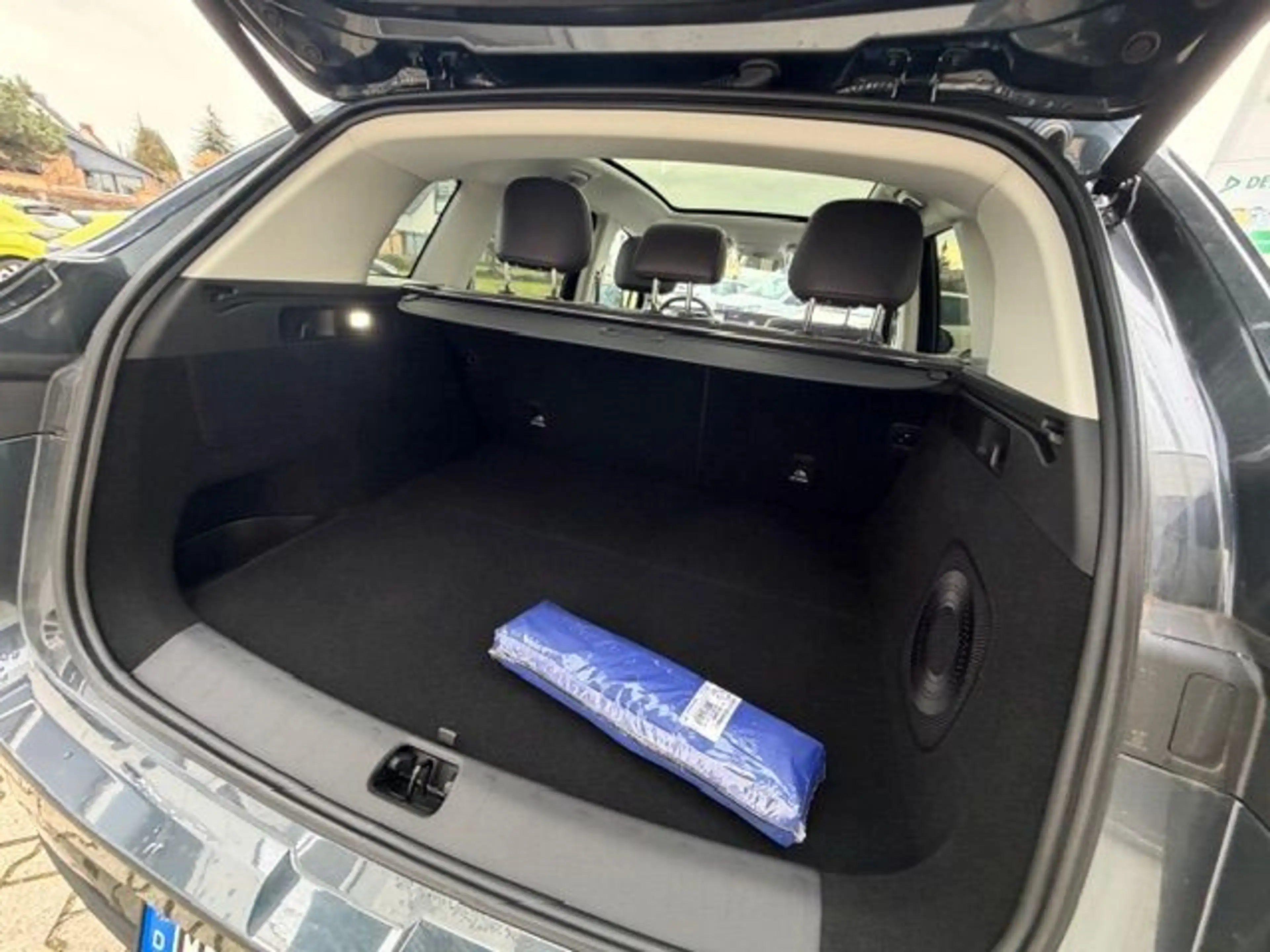 Leapmotor C10 69,9 kWh Design — photo 10