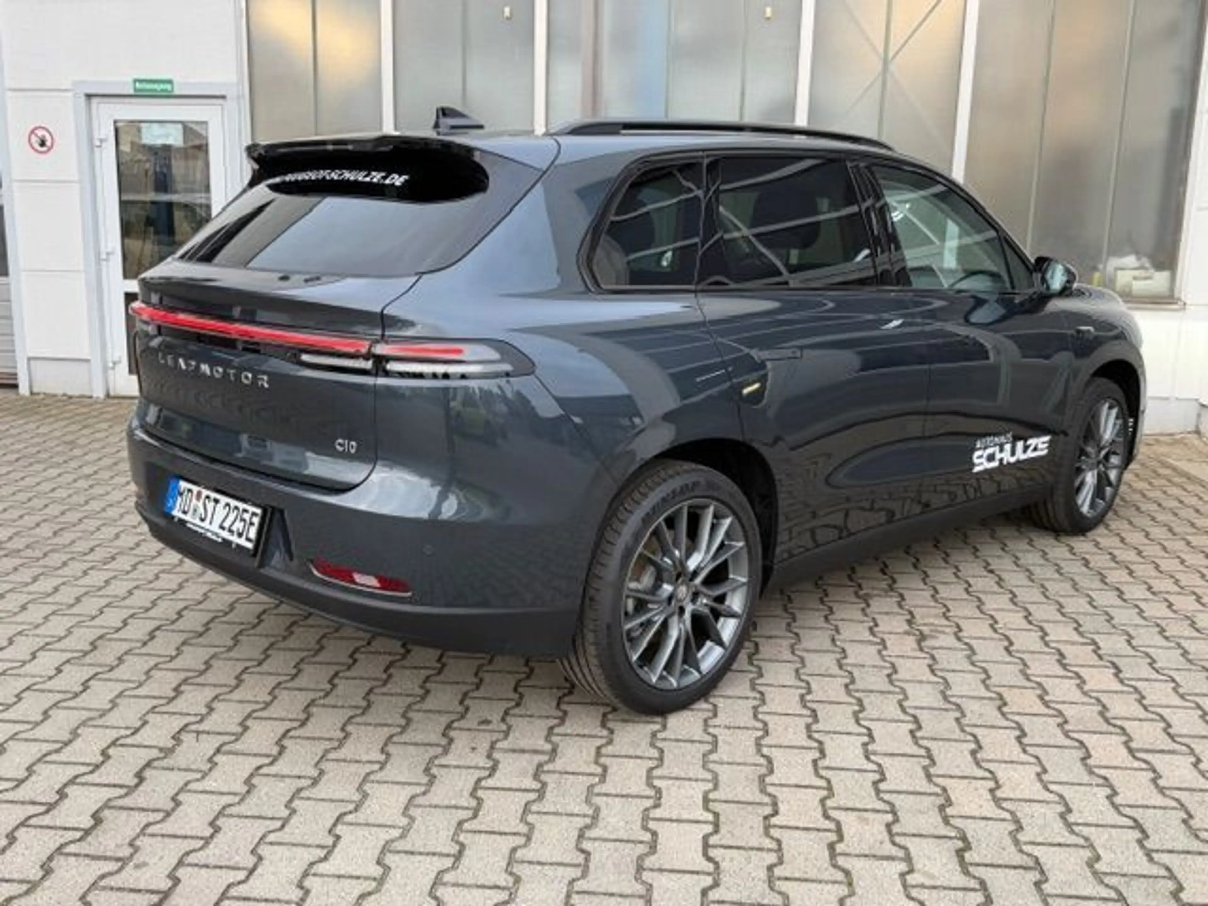 Leapmotor C10 69,9 kWh Design — photo 3