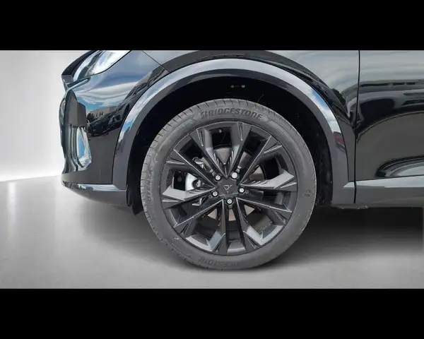 Cupra Formentor view 9