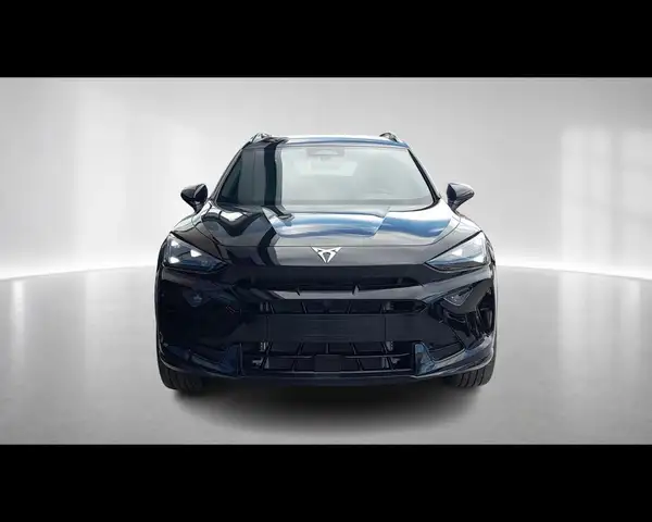 Cupra Formentor view 8