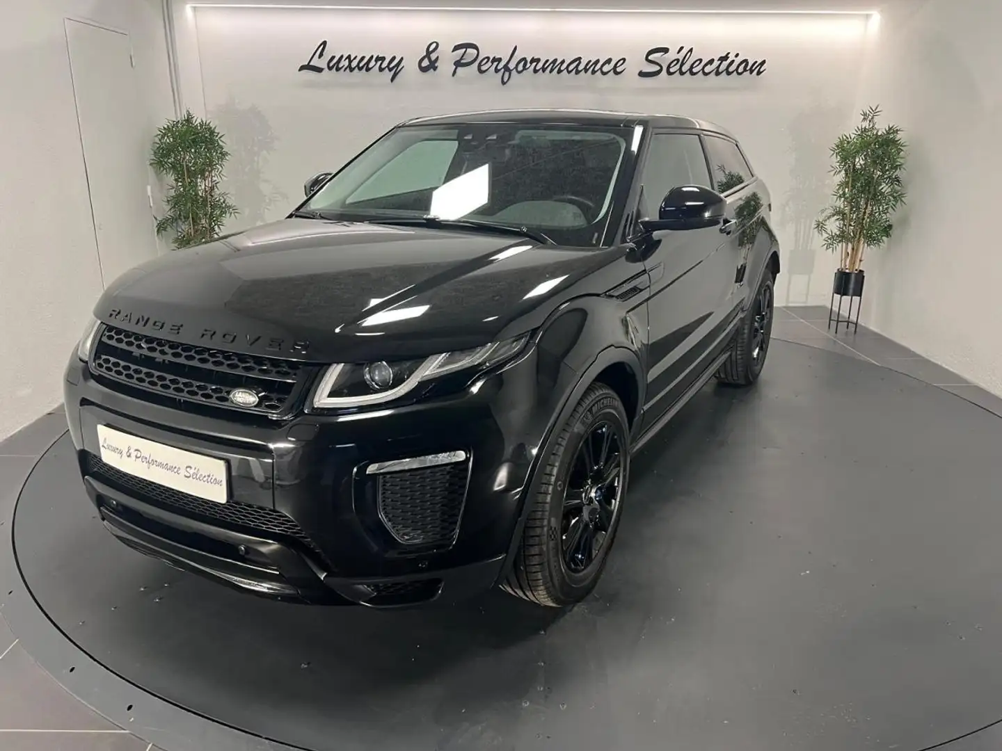 Land Rover Range Rover Evoque Coupé phase II 2.0 TD4 180ch BVA9 SE Dynamic - Full Black - Rare Schwarz - 1