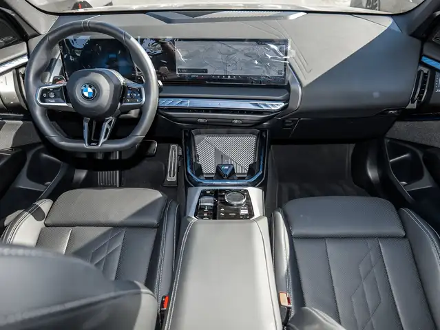 BMW X3 view 3