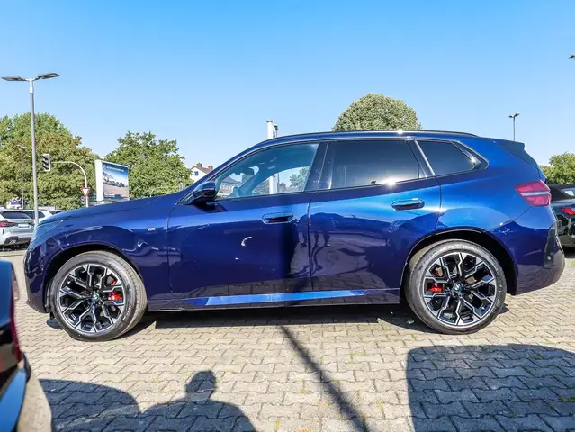BMW X3 view 9