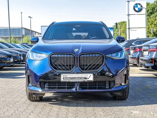 BMW X3 view 8