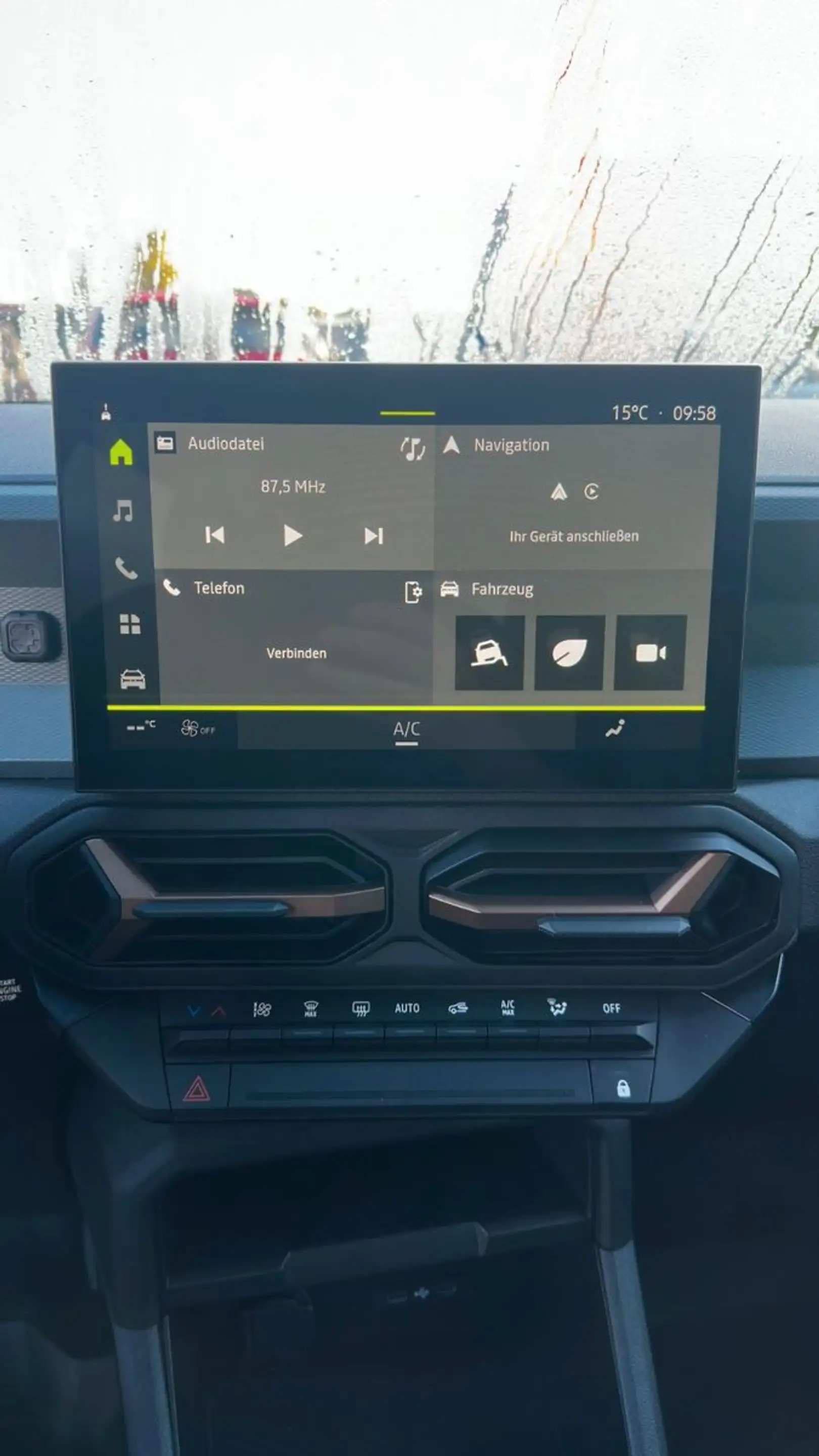 Dacia Duster 1.3 TCE 150 EDC Extreme & City-Paket — photo 13
