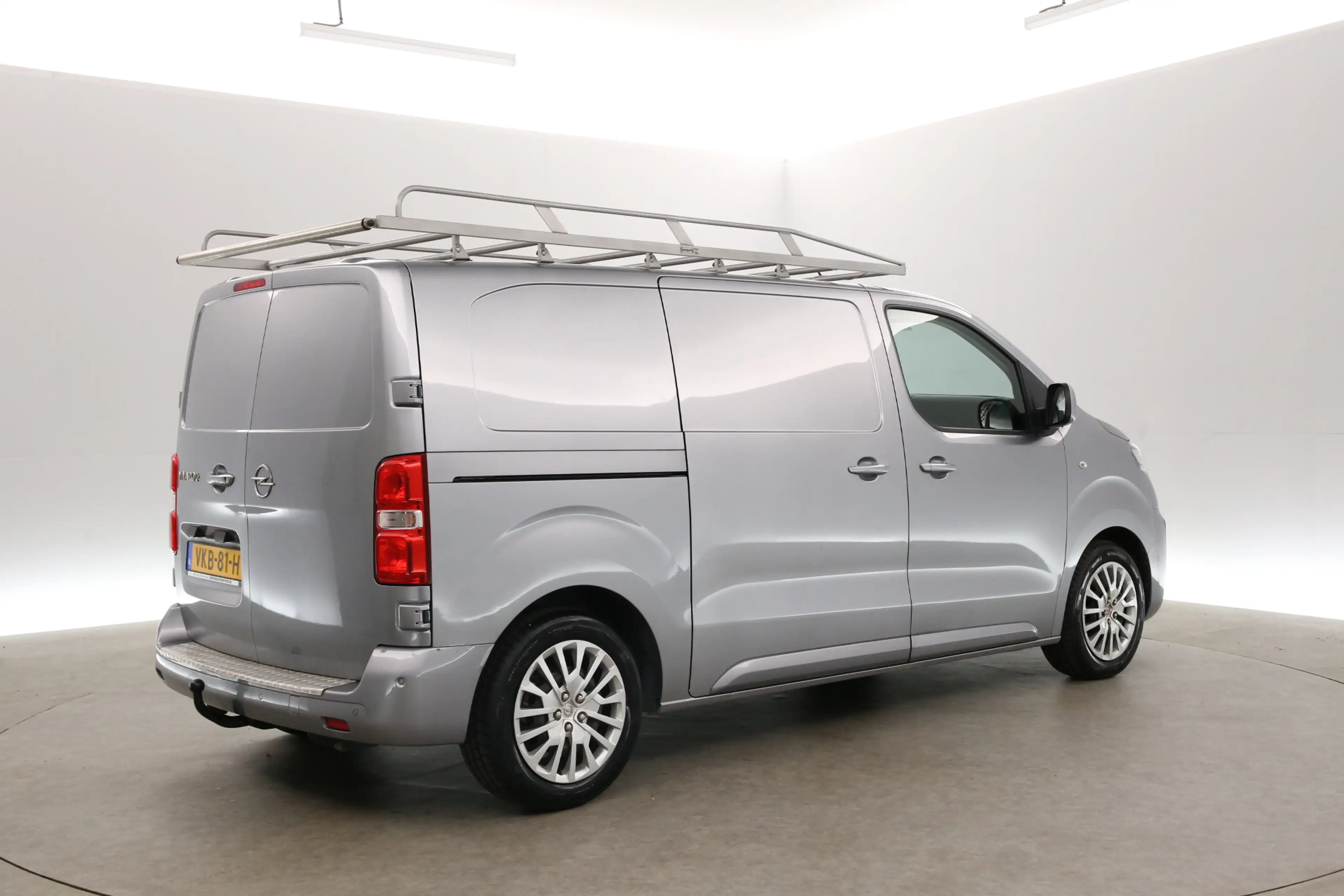 Peugeot e-Expert Opel Vivaro-e 75 kWh L2H1 Innovation | Snelladen | — photo 28