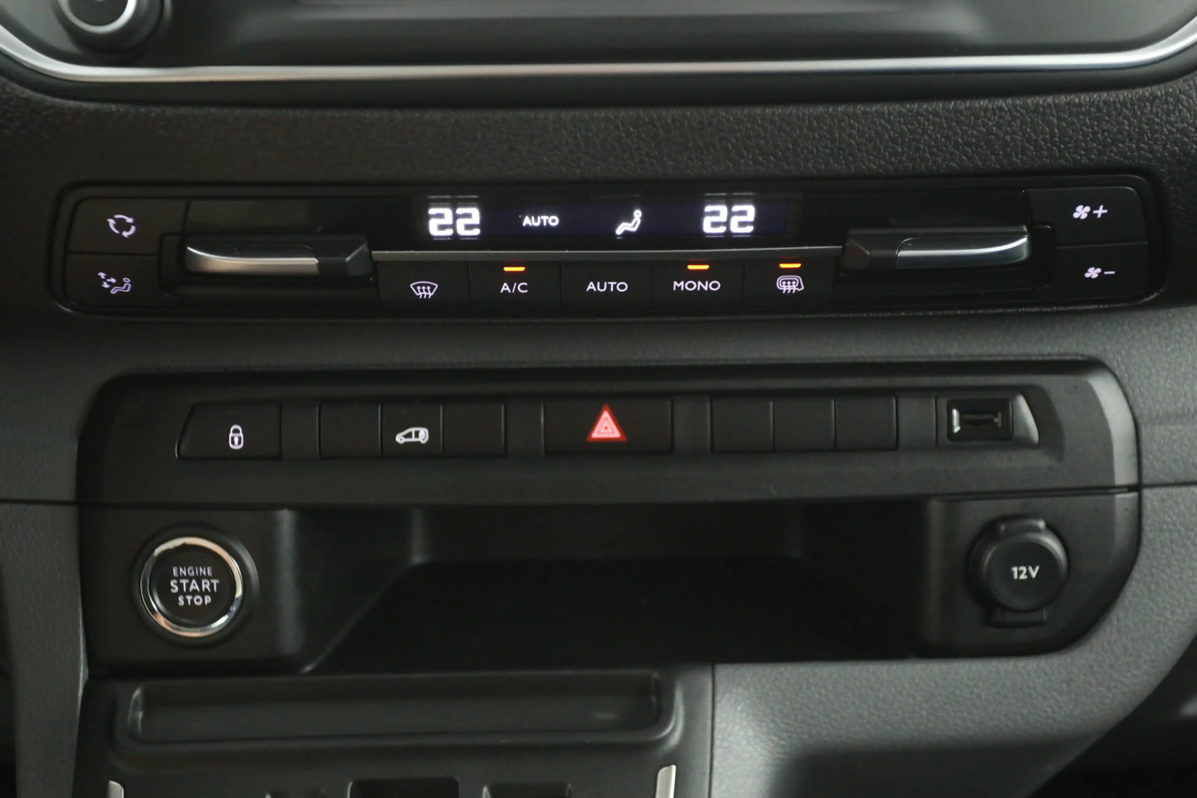 Peugeot e-Expert Opel Vivaro-e 75 kWh L2H1 Innovation | Snelladen | — photo 17
