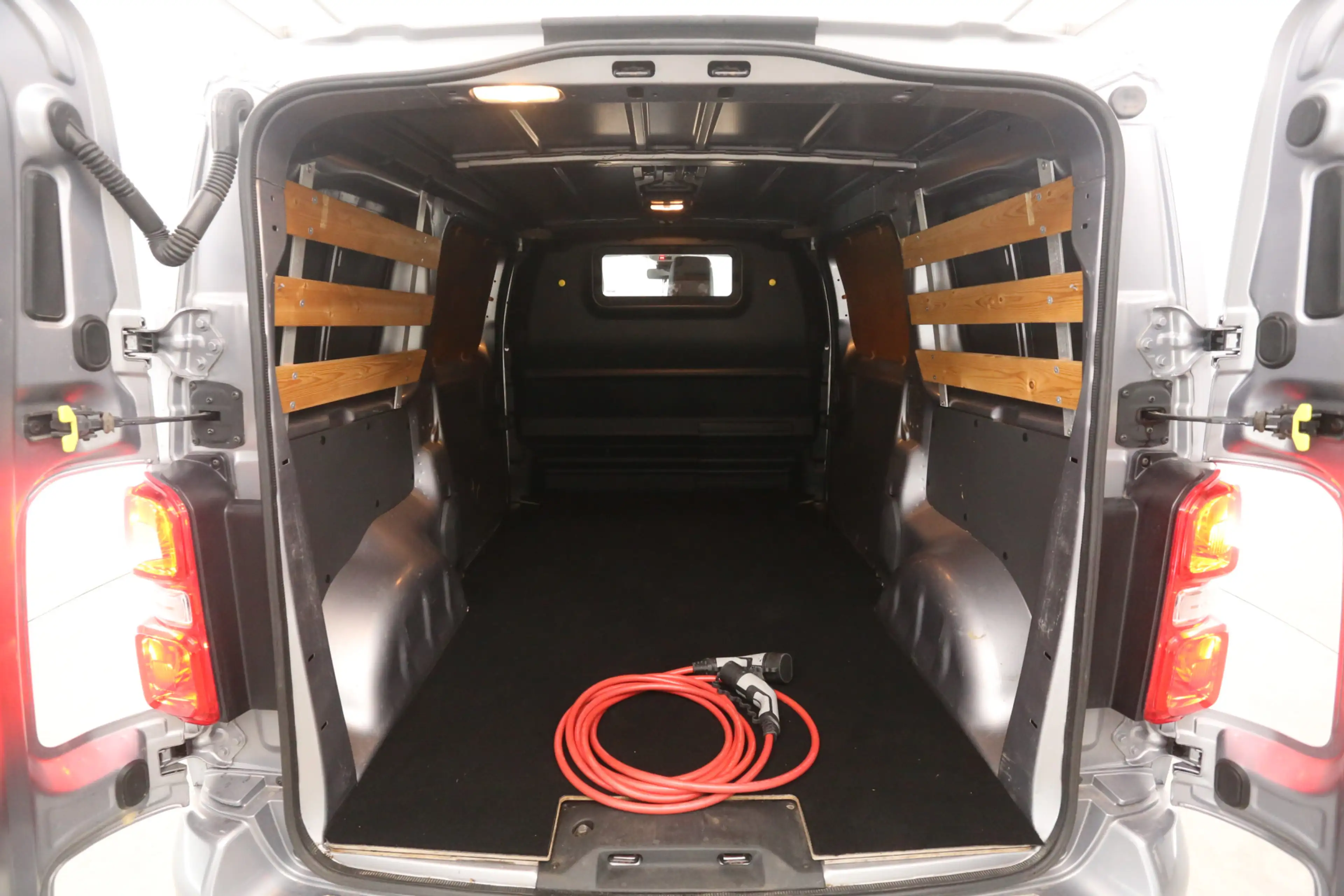 Peugeot e-Expert Opel Vivaro-e 75 kWh L2H1 Innovation | Snelladen | — photo 3