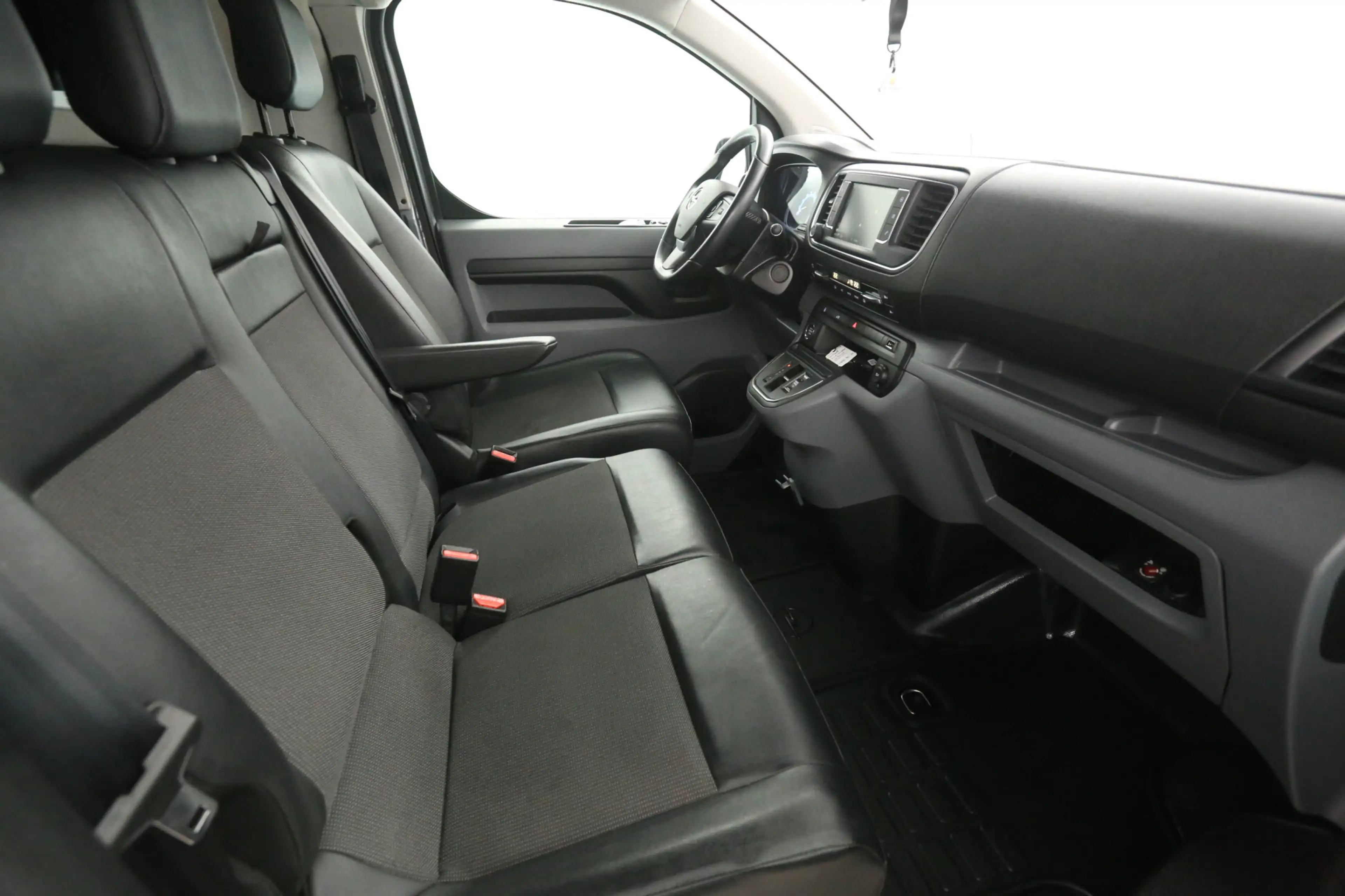 Peugeot e-Expert Opel Vivaro-e 75 kWh L2H1 Innovation | Snelladen | — photo 24