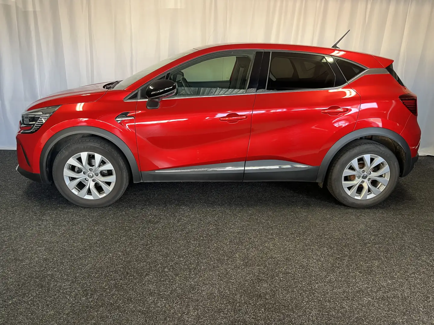 Renault Captur 1.0 TCe 100 Intens ECC/APPLE/PDC/KEYLESS/COMPLEET Rood - 2