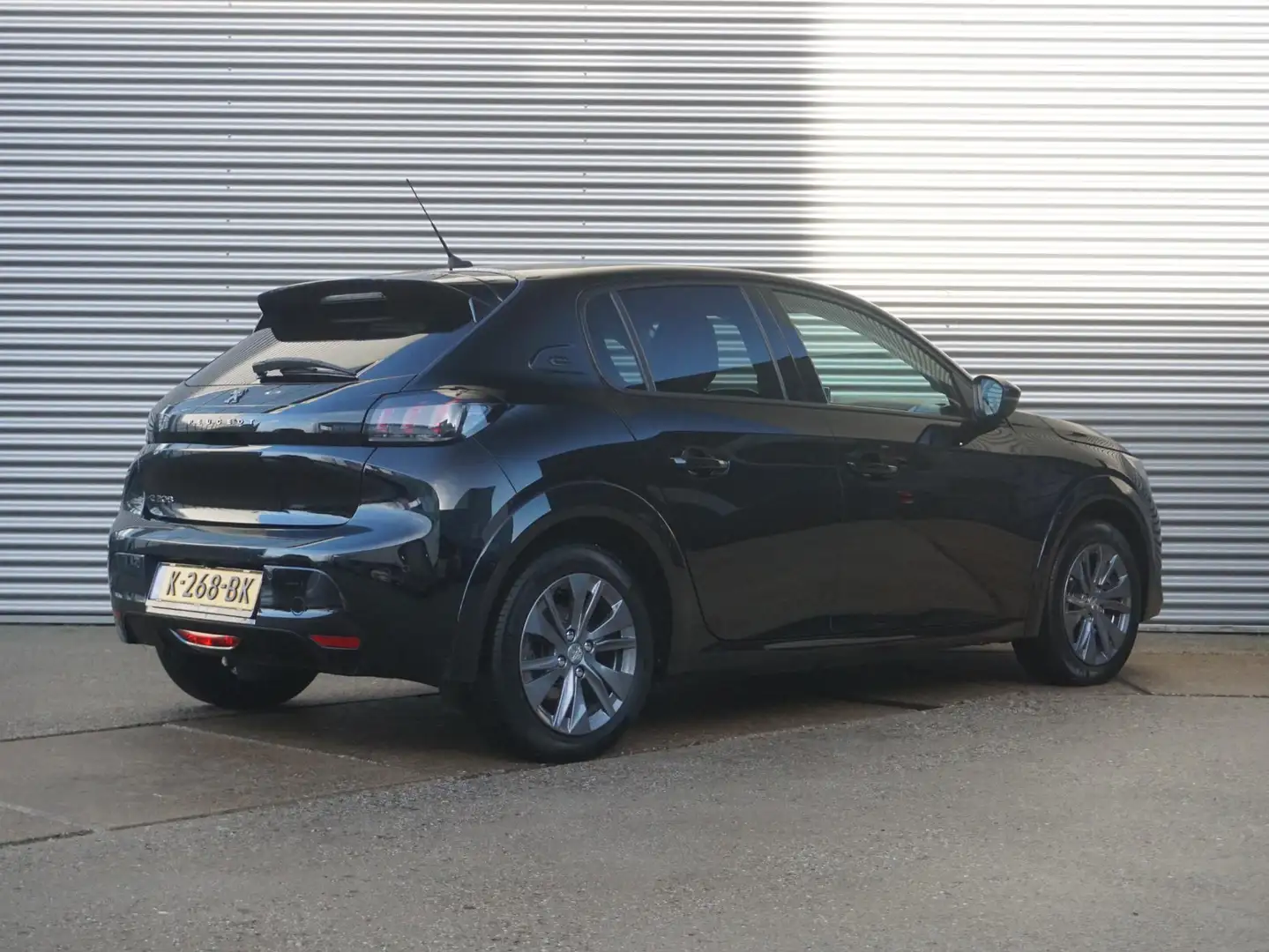 Peugeot e-208 EV Allure Première 50 kWh Noir - 2