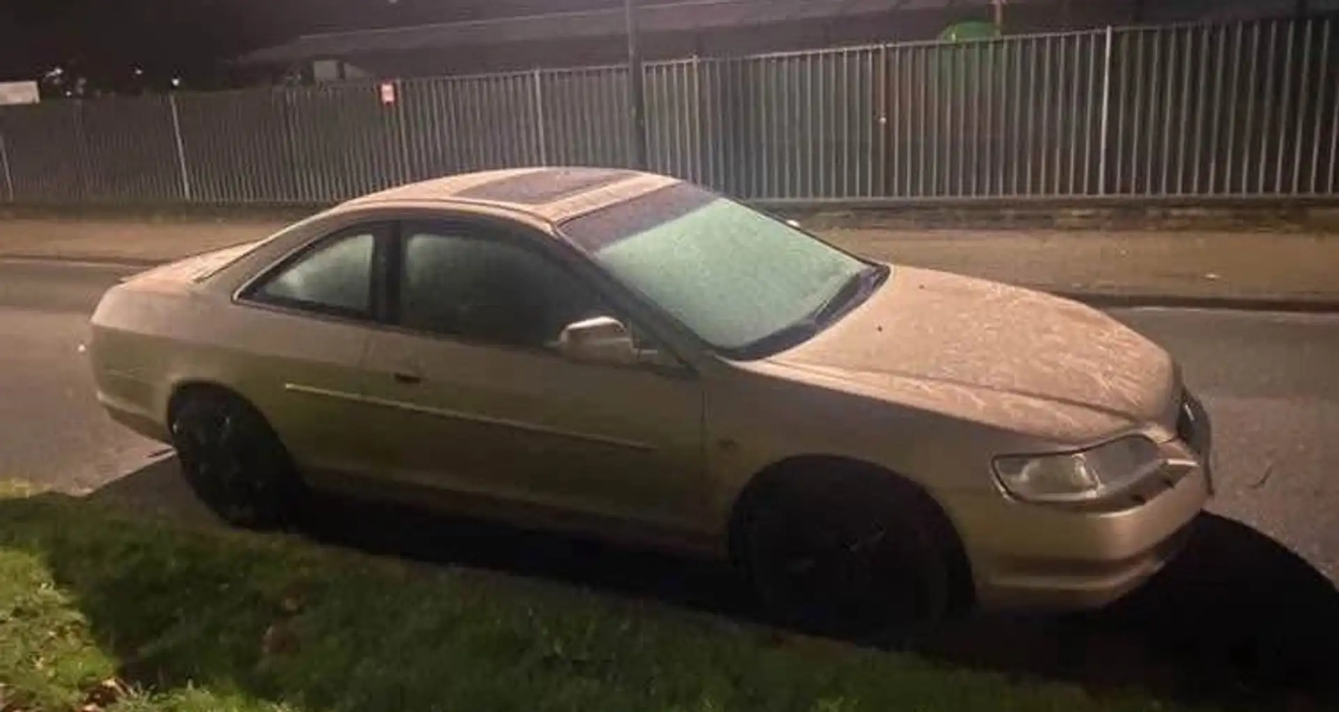 Honda Accord 2.0i 16v ES - 1