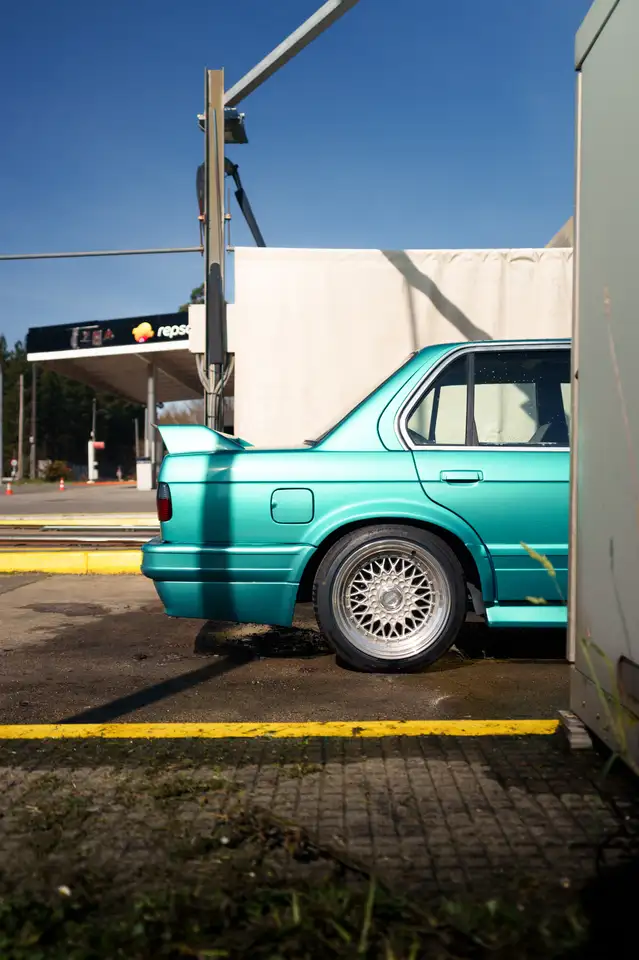 BMW 323i, foto 4