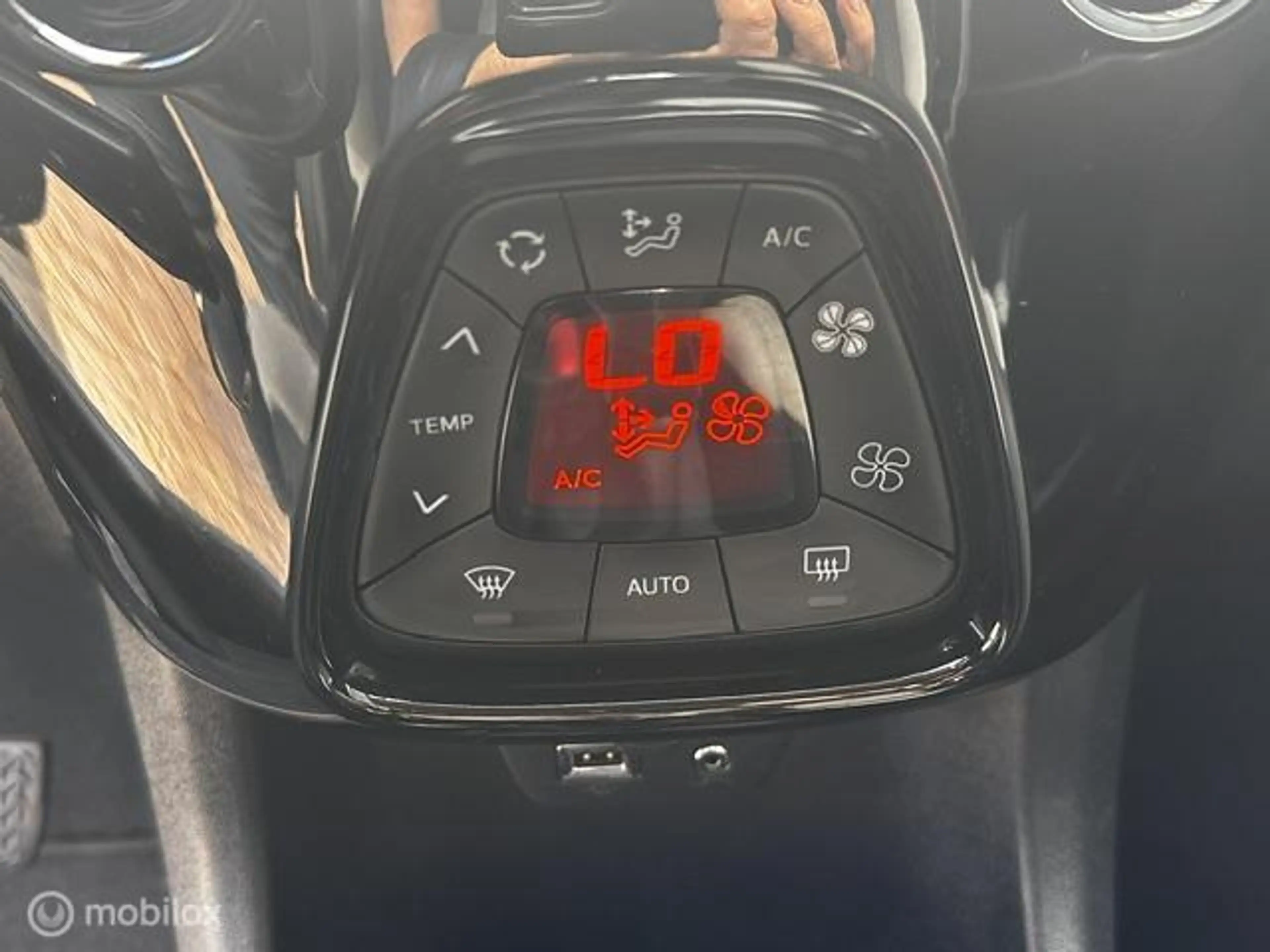 Peugeot 108 1.2 Allure TOP! / Cabriodak / Stoelverwarming — photo 10