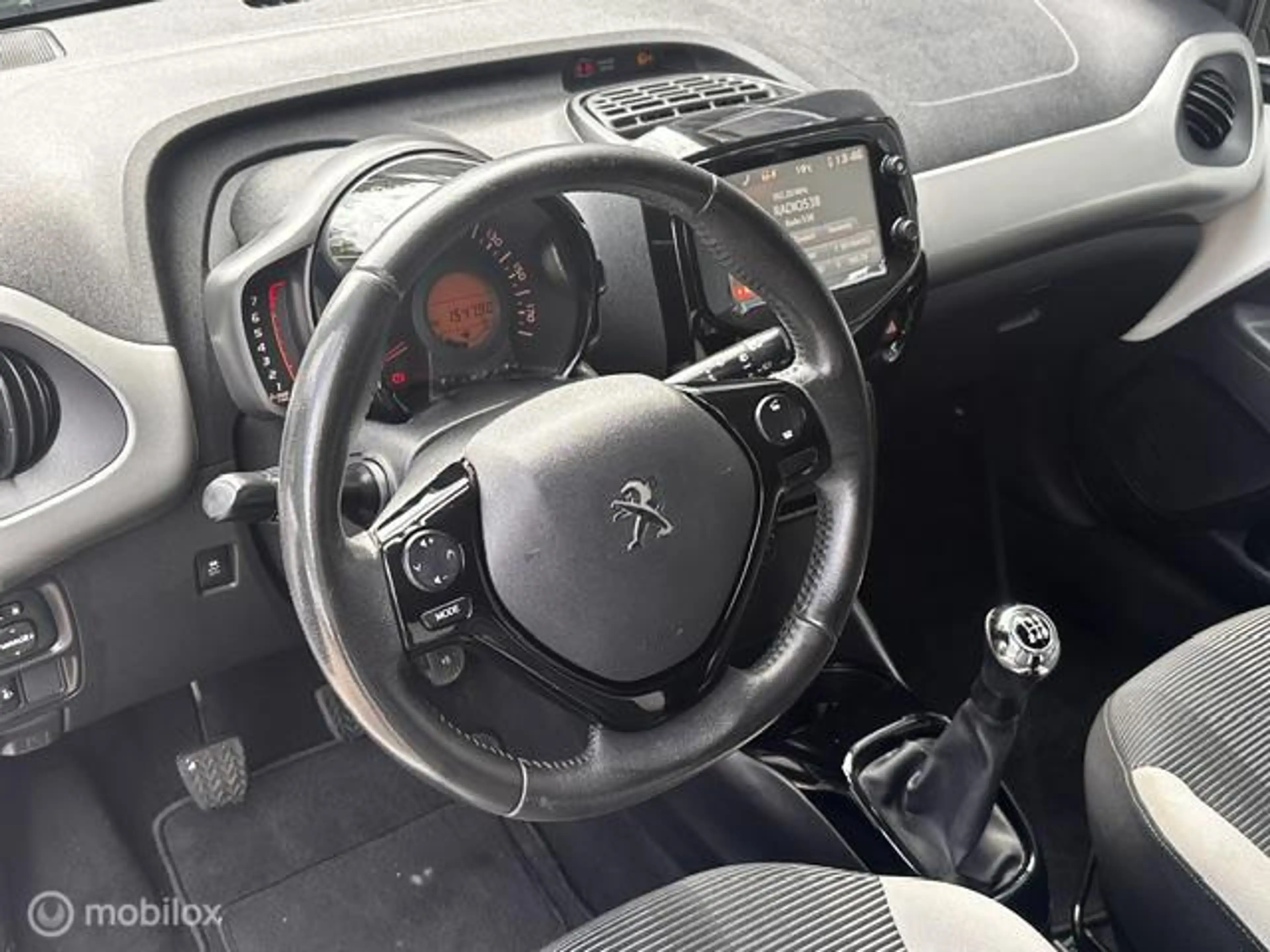 Peugeot 108 1.2 Allure TOP! / Cabriodak / Stoelverwarming — photo 11