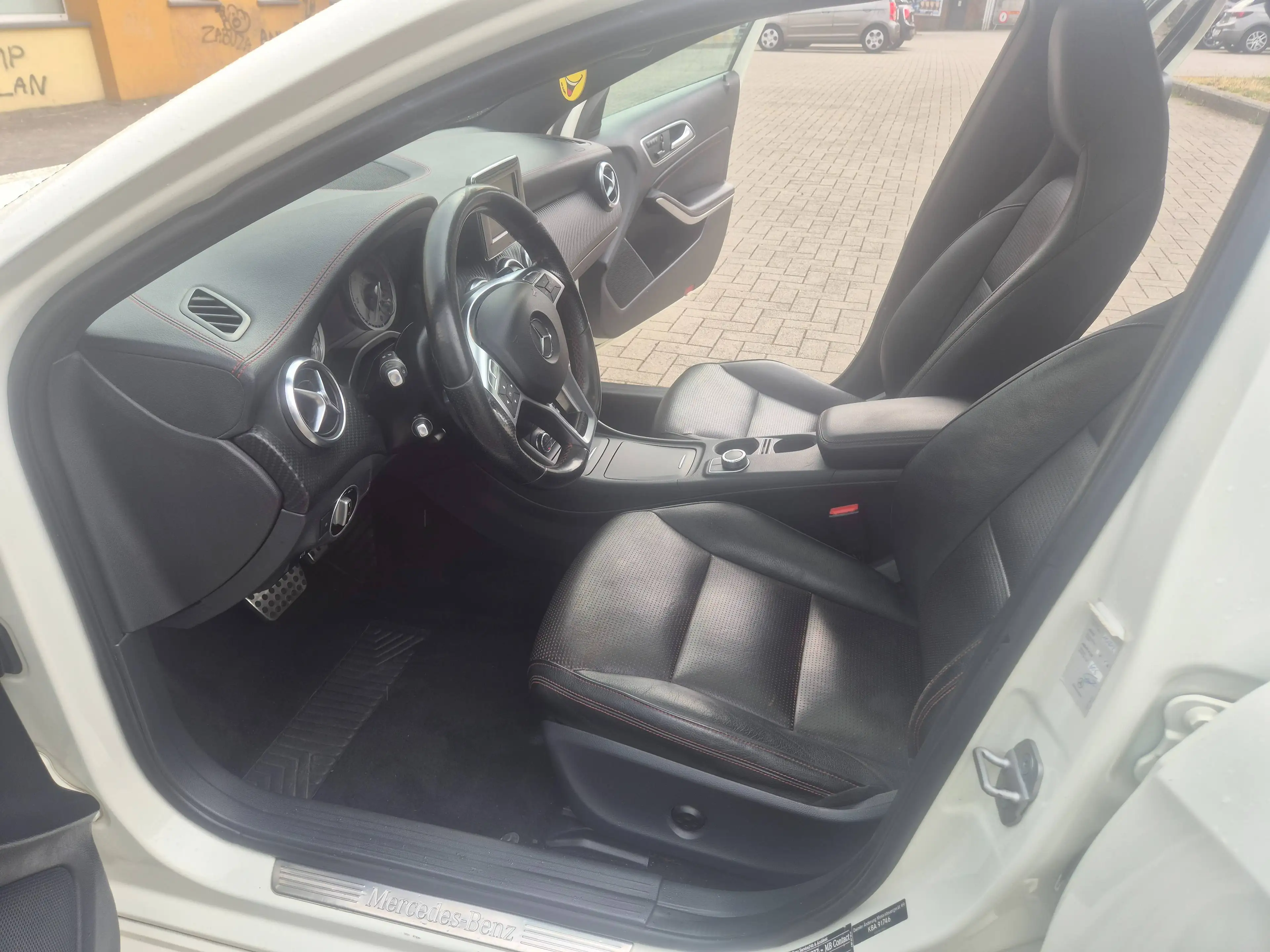 Mercedes-Benz A 220 A 220 CDI PACK AMG — photo 10