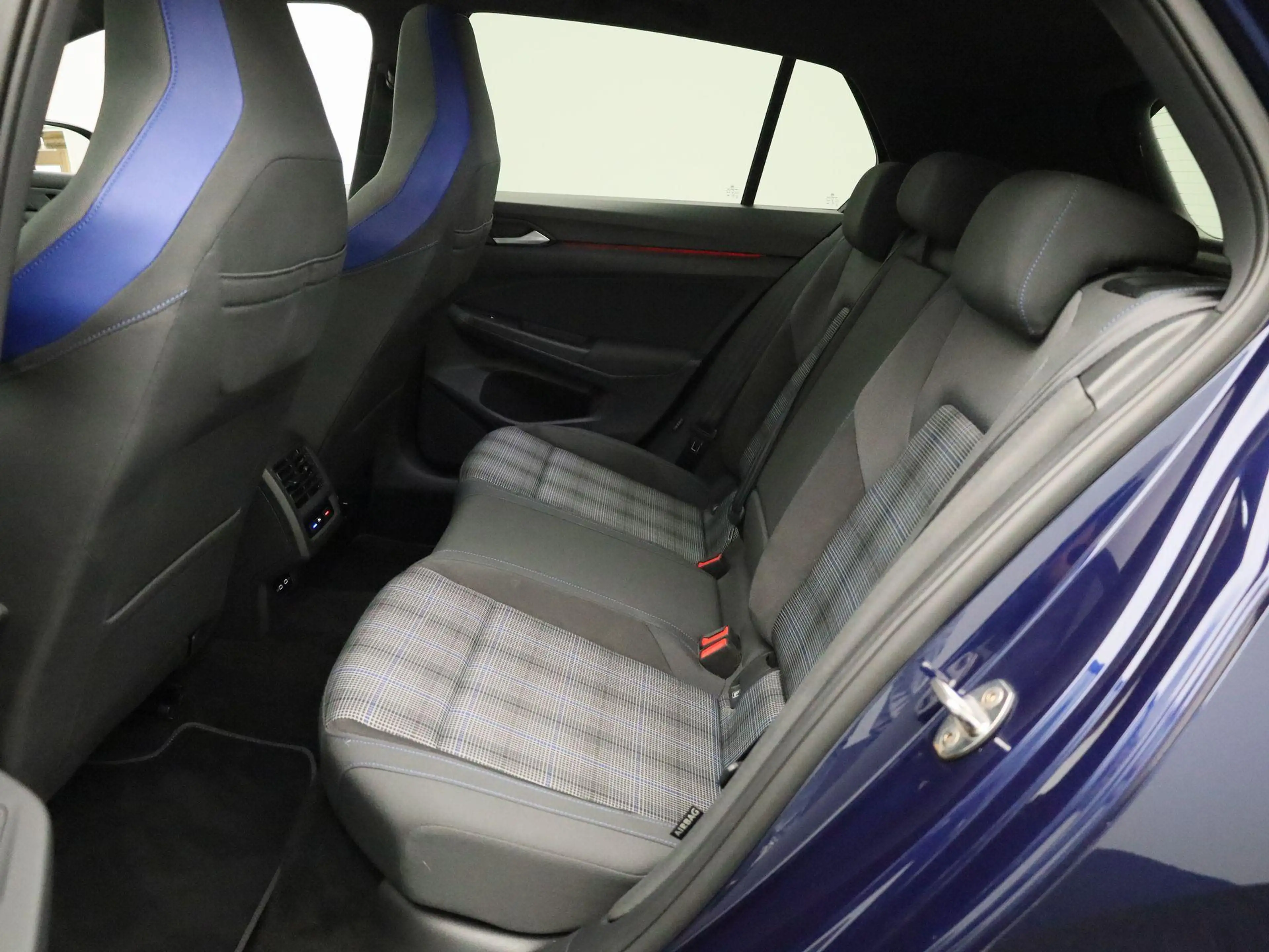 Volkswagen Golf GTE 1.4 eHybrid | PANORAMADAK | IQ | HUD |PARKEERSENSO — photo 12